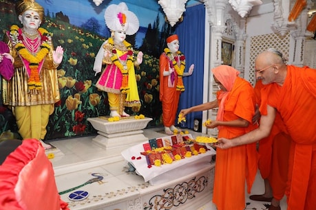 મણિનગર ગાદી સંસ્થાન સ્વામિનારાયણ મંદિરમાં શિક્ષાપત્રી જયંતીની ઉજવણી થઈ મણિનગર ગાદી સંસ્થાન સ્વામિનારાયણ મંદિરમાં શિક્ષાપત્રી જયંતીની ઉજવણી થઈ
