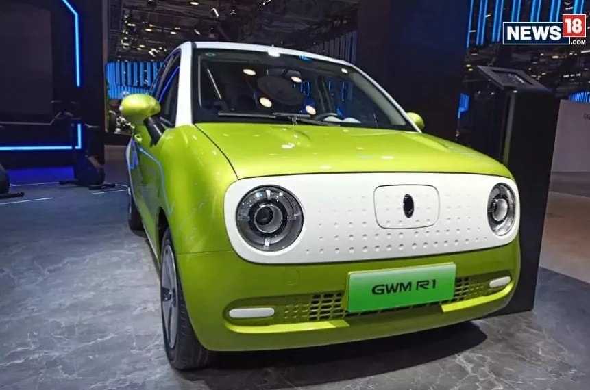 જીડબ્લ્યુએમ પેવેલિયન (GWM Pavillion)એ 2020 ના Auto EXPOમાં વિશ્વની સૌથી સસ્તી ઇલેક્ટ્રિક કાર Ora R1નું પ્રદર્શન કર્યું. Ora R1 વિશ્વની સૌથી સસ્તી ઇલેક્ટ્રિક કાર છે. Ora R1નું માઇલેજ 351 કિમી છે.Ora R1 ના બેઝ મોડેલમાં બે એરબેગ્સ, ABS, રિવર્સ પાર્કિંગ સેન્સર અને કેમેરા, ટાયર પ્રેશર મોનિટરિંગ સિસ્ટમ અને હિલ સ્ટાર્ટ સહાય છે. જીડબ્લ્યુએમ પેવેલિયન (GWM Pavillion)એ 2020 ના Auto EXPOમાં વિશ્વની સૌથી સસ્તી ઇલેક્ટ્રિક કાર Ora R1નું પ્રદર્શન કર્યું. Ora R1 વિશ્વની સૌથી સસ્તી ઇલેક્ટ્રિક કાર છે. Ora R1નું માઇલેજ 351 કિમી છે.Ora R1 ના બેઝ મોડેલમાં બે એરબેગ્સ, ABS, રિવર્સ પાર્કિંગ સેન્સર અને કેમેરા, ટાયર પ્રેશર મોનિટરિંગ સિસ્ટમ અને હિલ સ્ટાર્ટ સહાય છે.