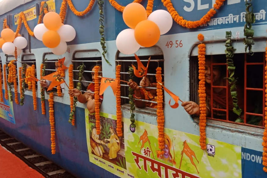શ્રી રામાયણ એક્સપ્રેસનો ચાર્જ કેટલો? - આ ટૂર પેકેજમાં સ્લીપર ક્લાસની 360 સીટો છે અને તેના માટે એક વ્યક્તિને 16,065 રૂપિયા ચૂકવવા પડશે. જ્યારે એસી ક્લાસ માટે દરેક મુસાફરે 26,775 રૂપિયા આપવા પડશે. આ ટ્રેનમાં એસ-3ની 330 સીટો હશે. શ્રી રામાયણ એક્સપ્રેસનો ચાર્જ કેટલો? - આ ટૂર પેકેજમાં સ્લીપર ક્લાસની 360 સીટો છે અને તેના માટે એક વ્યક્તિને 16,065 રૂપિયા ચૂકવવા પડશે. જ્યારે એસી ક્લાસ માટે દરેક મુસાફરે 26,775 રૂપિયા આપવા પડશે. આ ટ્રેનમાં એસ-3ની 330 સીટો હશે.