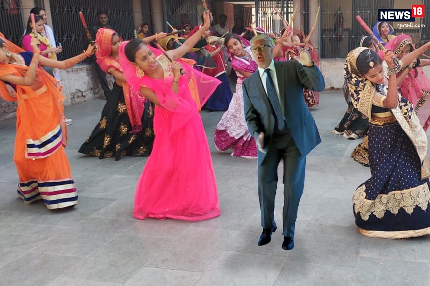 સંજય ટાંક અમદાવાદ : 24 ફેબ્રઆરીના રોજ આવી રહેલા મોંઘેરા મહેમાન અમેરિકાના રાષ્ટ્રપતિ ડોનાલ્ડ ટ્રમ્પને આવકારવા છેલ્લા ઘણા દિવસોથી તડામાર તૈયારીઓ ચાલી રહી છે. ત્યારે કેવી રીતે ટ્રમ્પનું ભવ્યાતિભવ્ય સ્વાગત થશે તે ઉત્સુકતા સૌ કોઈમાં છે ત્યારે ટ્રમ્પના સ્વાગતની ખરી તસ્વીરો પણ સામે આવી છે. ગુજરાતના લોકપ્રિય નૃત્ય ગરબાના તાલે બાળાઓ ઝૂમી ડોનાલ્ડ ટ્રમ્પનું સ્વાગત કરશે. સંજય ટાંક અમદાવાદ : 24 ફેબ્રઆરીના રોજ આવી રહેલા મોંઘેરા મહેમાન અમેરિકાના રાષ્ટ્રપતિ ડોનાલ્ડ ટ્રમ્પને આવકારવા છેલ્લા ઘણા દિવસોથી તડામાર તૈયારીઓ ચાલી રહી છે. ત્યારે કેવી રીતે ટ્રમ્પનું ભવ્યાતિભવ્ય સ્વાગત થશે તે ઉત્સુકતા સૌ કોઈમાં છે ત્યારે ટ્રમ્પના સ્વાગતની ખરી તસ્વીરો પણ સામે આવી છે. ગુજરાતના લોકપ્રિય નૃત્ય ગરબાના તાલે બાળાઓ ઝૂમી ડોનાલ્ડ ટ્રમ્પનું સ્વાગત કરશે.