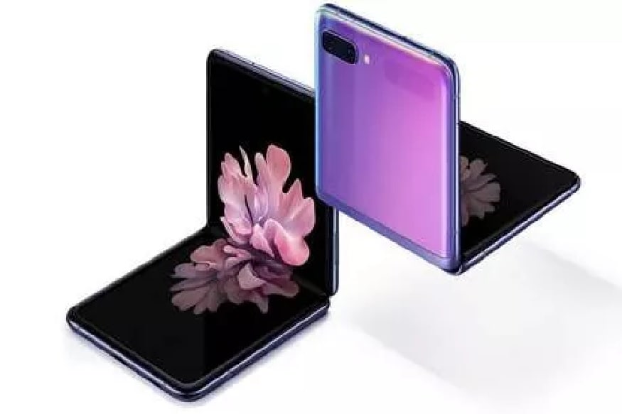 Samsung Galaxy Z Flipના ફિચર્સઃ- સેમસંગ ગેલેક્સી ઝેડ ફ્લિમાં (Samsung Galaxy Z Flip)6.7 ઈંચની મુખ્ય સ્ક્રીન છે. વળવા ઉપર આ સ્ક્રીન બે અલગ અલગ ભાગોમાં કામ કરવા લાગે છે. ફોનને વાળને બંધ કર્યા પછી ઉપરની તરફ આમાં 1.1 ઈંચની એક સ્ક્રીન છે. જેનો ઉપયોગ નોટિફિકેશન વગેરે માટે હોય છે. Samsung Galaxy Z Flipના ફિચર્સઃ- સેમસંગ ગેલેક્સી ઝેડ ફ્લિમાં (Samsung Galaxy Z Flip)6.7 ઈંચની મુખ્ય સ્ક્રીન છે. વળવા ઉપર આ સ્ક્રીન બે અલગ અલગ ભાગોમાં કામ કરવા લાગે છે. ફોનને વાળને બંધ કર્યા પછી ઉપરની તરફ આમાં 1.1 ઈંચની એક સ્ક્રીન છે. જેનો ઉપયોગ નોટિફિકેશન વગેરે માટે હોય છે.