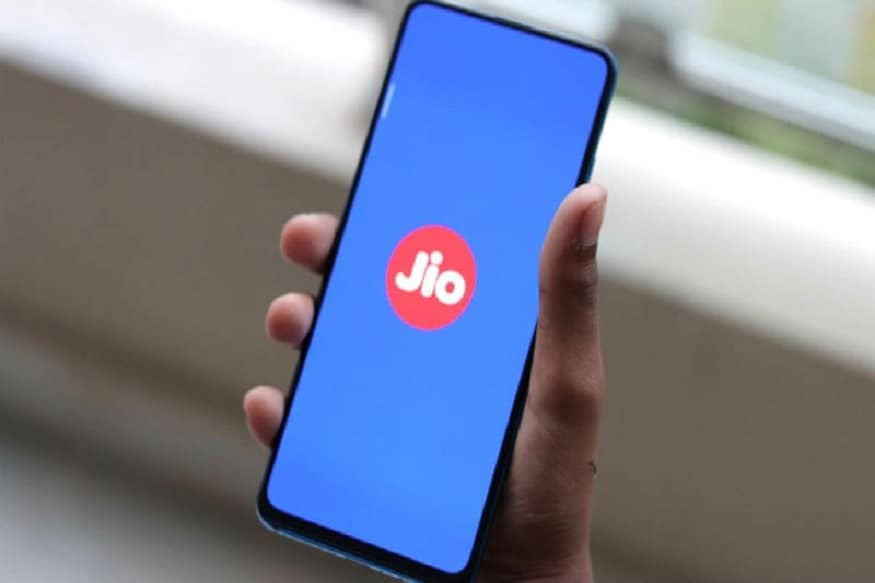 199 રૂપિયાના સસ્તા પ્લાનમાં આ સુવિધા પણ મળશે : કૉલિંગ માટે આ પ્લાનમાં ગ્રાહકોને જિયો ટૂ જિયો ફ્રી અનલિમિટેડ કૉલિંગ મળે છે. બાકી નેટવર્ક માટે 1000 મિનિટ આપવામાં આવે છે. 199 રૂપિયાના સસ્તા પ્લાનમાં આ સુવિધા પણ મળશે : કૉલિંગ માટે આ પ્લાનમાં ગ્રાહકોને જિયો ટૂ જિયો ફ્રી અનલિમિટેડ કૉલિંગ મળે છે. બાકી નેટવર્ક માટે 1000 મિનિટ આપવામાં આવે છે.