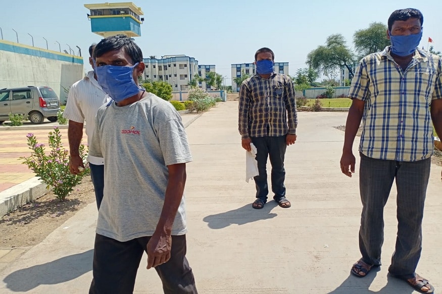 આજે આ અપીલને કારણે રાજપીપલા જર્જ સાહેબ દ્વારા આ બંને કેદીઓને જેલમાં જ રહેવા દેવામાં આવ્યા છે. ત્યારે આજે કોરોના વાયરસને કારણે બહાર રહેવું જેના કરતા કેદીઓને જેલ સેફ લાગી રહી છે. આજે આ અપીલને કારણે રાજપીપલા જર્જ સાહેબ દ્વારા આ બંને કેદીઓને જેલમાં જ રહેવા દેવામાં આવ્યા છે. ત્યારે આજે કોરોના વાયરસને કારણે બહાર રહેવું જેના કરતા કેદીઓને જેલ સેફ લાગી રહી છે.