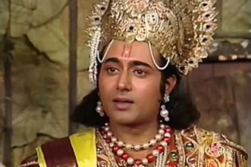 ઉલ્લેખનીય છે કે એક ઇન્ટરવ્યૂમાં મુકેશ ખન્નાએ કહ્યું હતું કે મને લાગે છે કે રામાયણને ફરી ટેલીકાસ્ટ કરવું તે લોકો માટે સારું રહેશે જેમણે તેને પહેલા નથી દેખ્યું. સોનાક્ષી સિંહા જેવા લોકો જેમને આપણા ધાર્મિક ગ્રંથો વિષે નથી ખબર જેમને તે પણ ખબર નથી કે હનુમાનજી ક્યાંથી સંજીવની લાવ્યા હતા તેમને મદદ મળશે. ઉલ્લેખનીય છે કે એક ઇન્ટરવ્યૂમાં મુકેશ ખન્નાએ કહ્યું હતું કે મને લાગે છે કે રામાયણને ફરી ટેલીકાસ્ટ કરવું તે લોકો માટે સારું રહેશે જેમણે તેને પહેલા નથી દેખ્યું. સોનાક્ષી સિંહા જેવા લોકો જેમને આપણા ધાર્મિક ગ્રંથો વિષે નથી ખબર જેમને તે પણ ખબર નથી કે હનુમાનજી ક્યાંથી સંજીવની લાવ્યા હતા તેમને મદદ મળશે.