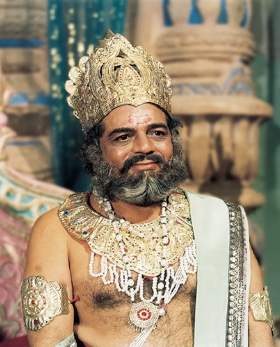 રામાયણમાં રામના પિતા રાજા જનક અભિનેતા મૂલરાજ રાજદાનું પણ થોડા સમય પહેલા નિધન થયું હતું. 23 સપ્ટેમ્બર 2012માં નિધન થયું હતું. તેમણે ગુજરાતી ફિલ્મો સમેત ટીવી સીરિયલોમાં પણ કામ કર્યું છે. તે અભિનેતાની સાથે લેખક અને નિર્દેશક પણ હતા. રામાયણમાં રામના પિતા રાજા જનક અભિનેતા મૂલરાજ રાજદાનું પણ થોડા સમય પહેલા નિધન થયું હતું. 23 સપ્ટેમ્બર 2012માં નિધન થયું હતું. તેમણે ગુજરાતી ફિલ્મો સમેત ટીવી સીરિયલોમાં પણ કામ કર્યું છે. તે અભિનેતાની સાથે લેખક અને નિર્દેશક પણ હતા.