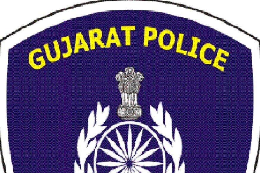 લોકડાઉન દરમિયાન ખેડૂત સહિત અન્ય લોકોને પણ મુશ્કેલીનો સામનો કરવો પડી રહ્યો છે. ત્યારે આર્થિક રીતે હવે લોકોને મુશ્કેલી વધી છે ત્યારે એક પીએસઆઇ દ્વારા ખેડૂતને તેનો માલ ખરીદી આર્થિક મદદ કરી હતી જે અન્યો માટે એક ઉત્તમ ઉદાહરણ બન્યું છે. હાલ ખેડૂતો નો માલ જો નહિ વેચાઈ તો બગડવાની તૈયારી છે ત્યારે હવે ધીમે ધીમે યાર્ડમાં પણ વેચાણની કાર્યવાહી શરૂ થતાં ખેડૂતોએ રાહતનો શ્વાસ લીધો છે. લોકડાઉન દરમિયાન ખેડૂત સહિત અન્ય લોકોને પણ મુશ્કેલીનો સામનો કરવો પડી રહ્યો છે. ત્યારે આર્થિક રીતે હવે લોકોને મુશ્કેલી વધી છે ત્યારે એક પીએસઆઇ દ્વારા ખેડૂતને તેનો માલ ખરીદી આર્થિક મદદ કરી હતી જે અન્યો માટે એક ઉત્તમ ઉદાહરણ બન્યું છે. હાલ ખેડૂતો નો માલ જો નહિ વેચાઈ તો બગડવાની તૈયારી છે ત્યારે હવે ધીમે ધીમે યાર્ડમાં પણ વેચાણની કાર્યવાહી શરૂ થતાં ખેડૂતોએ રાહતનો શ્વાસ લીધો છે.