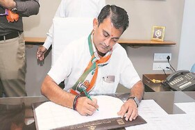 કોંગ્રેસ નેતાનો CMને પત્ર, 'ખેડૂતો મુશ્કેલીમાં, તમામ જિલ્લામાં ખાતર-જંતુનાશક દવાની અછત'