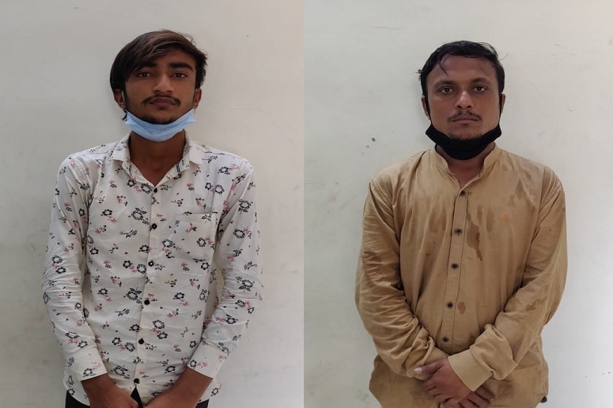 કોરોનાના (coronavirus) કહેર વચ્ચે માણસ જ નહીં પણ માનવતા પણ મારી રહી હોય તેમ લાગી રહ્યું છે. સિવિલ હોસ્પિટલમાં (civil hospital) મૃતકના શરીર પરથી દાગીનાની ચોરીની ફરિયાદ નોંધાતા ખળભળાટ મચી ગયો હતો. જોકે આખરે શાહીબાગ પોલીસને (shahibag police) આરોપીઓને પકડવામાં સફળતા મળી છે. (ઋત્વીજ સોની, અમદાવાદ) કોરોનાના (coronavirus) કહેર વચ્ચે માણસ જ નહીં પણ માનવતા પણ મારી રહી હોય તેમ લાગી રહ્યું છે. સિવિલ હોસ્પિટલમાં (civil hospital) મૃતકના શરીર પરથી દાગીનાની ચોરીની ફરિયાદ નોંધાતા ખળભળાટ મચી ગયો હતો. જોકે આખરે શાહીબાગ પોલીસને (shahibag police) આરોપીઓને પકડવામાં સફળતા મળી છે. (ઋત્વીજ સોની, અમદાવાદ)