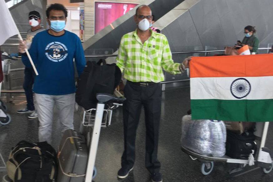  દોહાથી અમદાવાદ માટેની સ્પેશલ ફ્લાઇટ માટે કતાર ખાતેના ગુજરાતી સમાજ (Gujarati Samaj Qatar)એ ભારતીય એમ્બસી (Indian Embassy) સાથે સતત સંકલન કર્યું. પોતાના વતન જવા ઈચ્છતા ગુજરાતીઓની યાદી તૈયાર કરી તેને ભારતીય એમ્બસીને પહોંચાડવાથી લઈને સ્થાનિક કો-ઓર્ડીનેશનની જવાબદારી ગુજરાતી સમાજ કતારે ઉપાડી લીધી હતી.