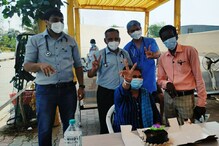 કોરોનાને હરાવીને 46 વર્ષમાં પહેલીવાર જન્મદિને કેક કાપી, ભાવુક થઇને સિવિલમાંથી વિદાય લીધી