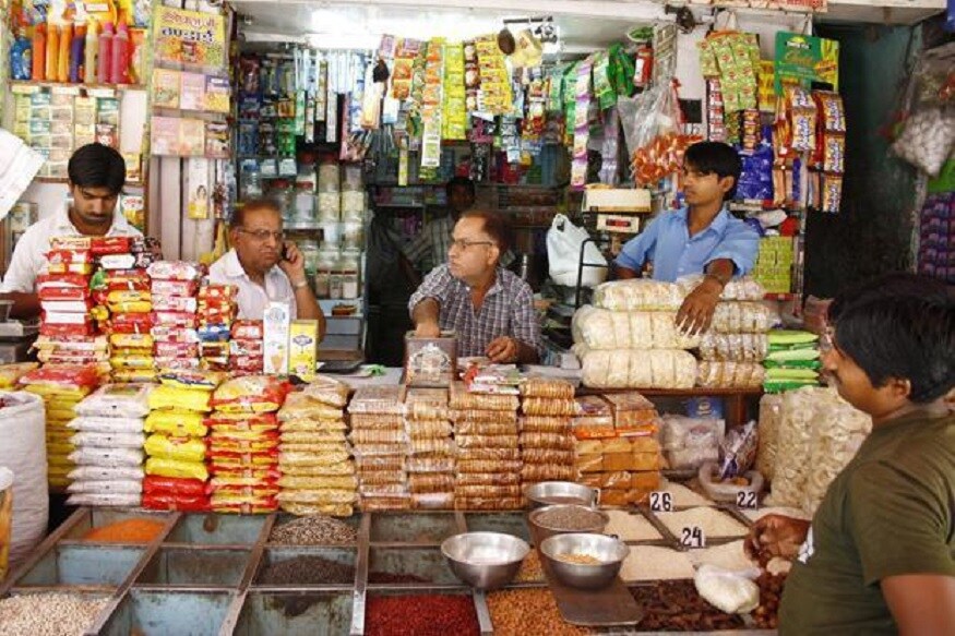 લોટ, દાળ, ચોખા, ખાદ્યતેલ, બટાકા-ડુંગળી, ટામેટા સસ્તા થયા છે. 29 રૂપિયા પ્રતિ કિલો ચોખાની કિંમત 1 મહિનામાં 2 રૂપિયા ઘટીને 27 રૂપિયા પ્રતિ કિલો થઈ છે. જ્યારે 28 રૂપિયા પ્રતિ કિલો લોટની કિંમત 1 મહિનામાં ઘટીને 27 રૂપિયા થઈ છે. (પ્રતિકાત્મક તસવીર) લોટ, દાળ, ચોખા, ખાદ્યતેલ, બટાકા-ડુંગળી, ટામેટા સસ્તા થયા છે. 29 રૂપિયા પ્રતિ કિલો ચોખાની કિંમત 1 મહિનામાં 2 રૂપિયા ઘટીને 27 રૂપિયા પ્રતિ કિલો થઈ છે. જ્યારે 28 રૂપિયા પ્રતિ કિલો લોટની કિંમત 1 મહિનામાં ઘટીને 27 રૂપિયા થઈ છે. (પ્રતિકાત્મક તસવીર)