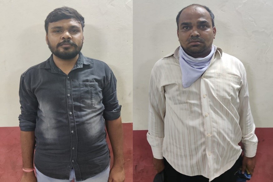 સુરતના (surat) ભટાર વિસ્તરમાં (Bhatar) રસ્તા પર બેસેલા યુવાનો પોલીસને (police) જોઈને બાઇક મૂકીને ભાગી છૂટ્યા હતા. જોકે આ બાઈક (bike) છોડવા જતા પોલીસે આ યુવકો પાસે 15 હજાર રૂપિયાની લાંચ (bride) માંગી હતી. લાંચ લે તે પહેલાં આ આરોપીની ખબર પડી ગઈ હતી. કે એસીબી (ACB) તેમને પકડવા આવી છે ત્યાર બાદ આ આરોપી ભાગી છૂટ્યા હતા. જોકે 9 મહિના બાદ ACBએ આ મામલે ગુનો નોંધી પોલીસ કર્મચારી (police man) સાથે તેના રીક્ષા ચાલાકની (Rickshaw driver) ધરપકડ કરી છે. (કિર્તેશ પટેલ, સુરત) (ડાબી બાજુ પોલીસ કર્મચારી અને જમણી બાજુ રીક્ષા ચાલકની તસવીર) સુરતના (surat) ભટાર વિસ્તરમાં (Bhatar) રસ્તા પર બેસેલા યુવાનો પોલીસને (police) જોઈને બાઇક મૂકીને ભાગી છૂટ્યા હતા. જોકે આ બાઈક (bike) છોડવા જતા પોલીસે આ યુવકો પાસે 15 હજાર રૂપિયાની લાંચ (bride) માંગી હતી. લાંચ લે તે પહેલાં આ આરોપીની ખબર પડી ગઈ હતી. કે એસીબી (ACB) તેમને પકડવા આવી છે ત્યાર બાદ આ આરોપી ભાગી છૂટ્યા હતા. જોકે 9 મહિના બાદ ACBએ આ મામલે ગુનો નોંધી પોલીસ કર્મચારી (police man) સાથે તેના રીક્ષા ચાલાકની (Rickshaw driver) ધરપકડ કરી છે. (કિર્તેશ પટેલ, સુરત) (ડાબી બાજુ પોલીસ કર્મચારી અને જમણી બાજુ રીક્ષા ચાલકની તસવીર)