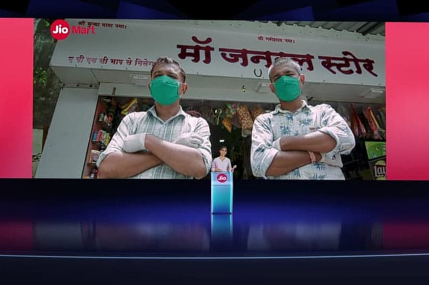 જિયો માર્ટમાં શું ખાસ? : ઈશા અંબાણીએ જિયો માર્ટ (Jio Mart) અંગે જણાવ્યું કે આ એક ઑનલાઇન અને ઑફલાઇન કરિયાણા સ્ટોર છે. ઈશાએ જણાવ્યું કે જિયો માર્ટનો બિટા પાયલટ પ્રોજેક્ટ 200 શહેરમાં ચાલ્યો હતો, જેમાંથી ખૂબ સારો પ્રતિસાદ મળ્યો છે. જિયો માર્ટમાં શું ખાસ? : ઈશા અંબાણીએ જિયો માર્ટ (Jio Mart) અંગે જણાવ્યું કે આ એક ઑનલાઇન અને ઑફલાઇન કરિયાણા સ્ટોર છે. ઈશાએ જણાવ્યું કે જિયો માર્ટનો બિટા પાયલટ પ્રોજેક્ટ 200 શહેરમાં ચાલ્યો હતો, જેમાંથી ખૂબ સારો પ્રતિસાદ મળ્યો છે.