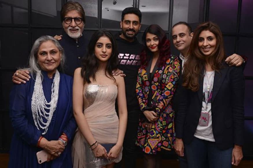 બૉલિવૂડના મહાનાયક અમિતાભ બચ્ચન (Amitabh Bachchan Corona Positive)ની સાથે તેમના દીકરા અભિષેક બચ્ચન (Abhishek Bachchan) પણ કોરોના પોઝિટિવ હોવાનું સામે આવ્યું છે. બંનેને સામાન્ય સંક્રમણની અસર છે. એન્ટીજન ટેસ્ટથી બંને સંક્રમિત હોવાનું સામે આવ્યા બાદ તેમને નાણાવટી હૉસ્પિટલ (Nanavati Hospital)માં દાખલ કરવામાં આવ્યા છે. બૉલિવૂડના મહાનાયક અમિતાભ બચ્ચન (Amitabh Bachchan Corona Positive)ની સાથે તેમના દીકરા અભિષેક બચ્ચન (Abhishek Bachchan) પણ કોરોના પોઝિટિવ હોવાનું સામે આવ્યું છે. બંનેને સામાન્ય સંક્રમણની અસર છે. એન્ટીજન ટેસ્ટથી બંને સંક્રમિત હોવાનું સામે આવ્યા બાદ તેમને નાણાવટી હૉસ્પિટલ (Nanavati Hospital)માં દાખલ કરવામાં આવ્યા છે.