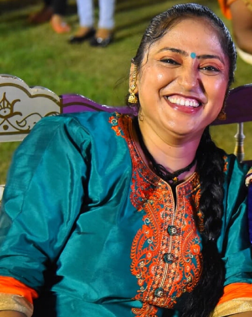 મળતી માહિતી પ્રમાણે નડિયાદમાં માઈ મંદિર પાસે ભાગ્યલક્ષ્મી સોસાયટીમાં 80 વર્ષીય વૃદ્ધ પોતાના બે દીકરીઓ સાથે રહે છે. તેમને અન્ય ચાર દિકરીઓ છે જે પરિણીત છે. મળતી માહિતી પ્રમાણે નડિયાદમાં માઈ મંદિર પાસે ભાગ્યલક્ષ્મી સોસાયટીમાં 80 વર્ષીય વૃદ્ધ પોતાના બે દીકરીઓ સાથે રહે છે. તેમને અન્ય ચાર દિકરીઓ છે જે પરિણીત છે.