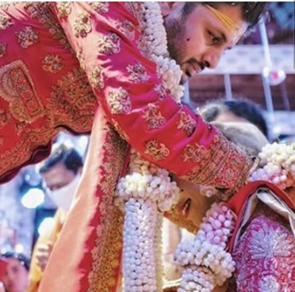 આ તમામ તસવીરો નિથિન અને શાલિનીનાં લગ્નનું ડેકોરેશન કરનારા મિન્ટુસરના ઓફિશિયલ ઇન્સ્ટાગ્રામ પેજ પરથી લેવામાં આવી છે (PHOTO: Instagram) આ તમામ તસવીરો નિથિન અને શાલિનીનાં લગ્નનું ડેકોરેશન કરનારા મિન્ટુસરના ઓફિશિયલ ઇન્સ્ટાગ્રામ પેજ પરથી લેવામાં આવી છે (PHOTO: Instagram)