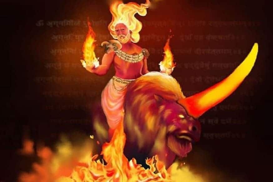 તેવું પણ કહેવાય છે કે વ્યક્તિના સપના તેના કર્મો મુજબ સારે કે ખરાબ હોય છે. અગ્નિપુરાણ મુજબ આ સપના આવતા યોગ્ય બ્રાહ્મણ પૂજા કરાવવા સાથે જ દાન આપવાથી પણ આ સમસ્યાથી દૂર રહી શકાય છે. ફોટો સભાર - ઇન્સ્ટાગ્રામ તેવું પણ કહેવાય છે કે વ્યક્તિના સપના તેના કર્મો મુજબ સારે કે ખરાબ હોય છે. અગ્નિપુરાણ મુજબ આ સપના આવતા યોગ્ય બ્રાહ્મણ પૂજા કરાવવા સાથે જ દાન આપવાથી પણ આ સમસ્યાથી દૂર રહી શકાય છે. ફોટો સભાર - ઇન્સ્ટાગ્રામ