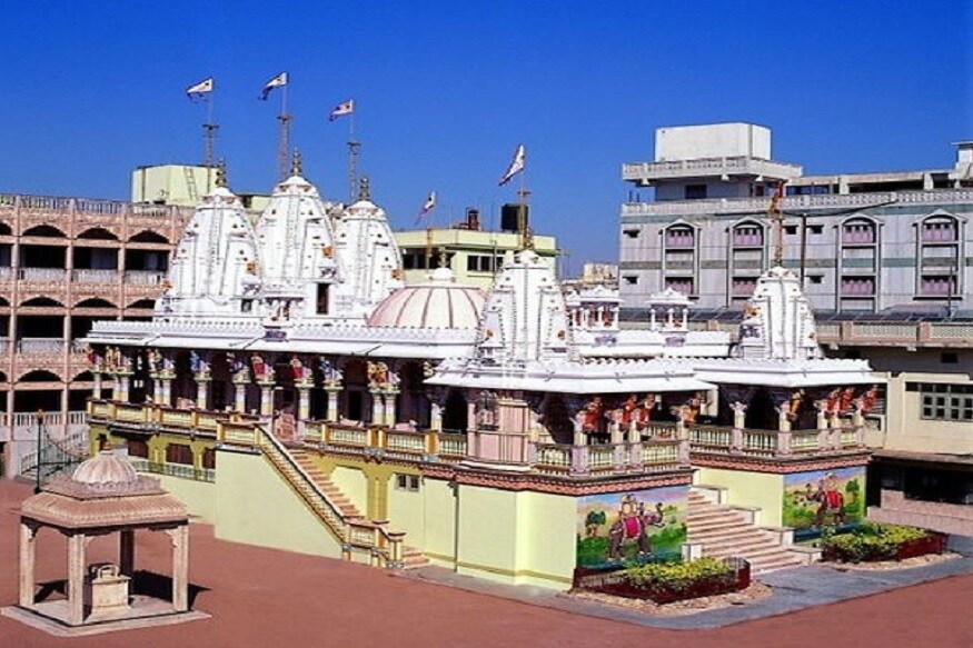 AhmedabadDid 11 saints of Maninagar Swaminarayan Gadi Sansthan fall in