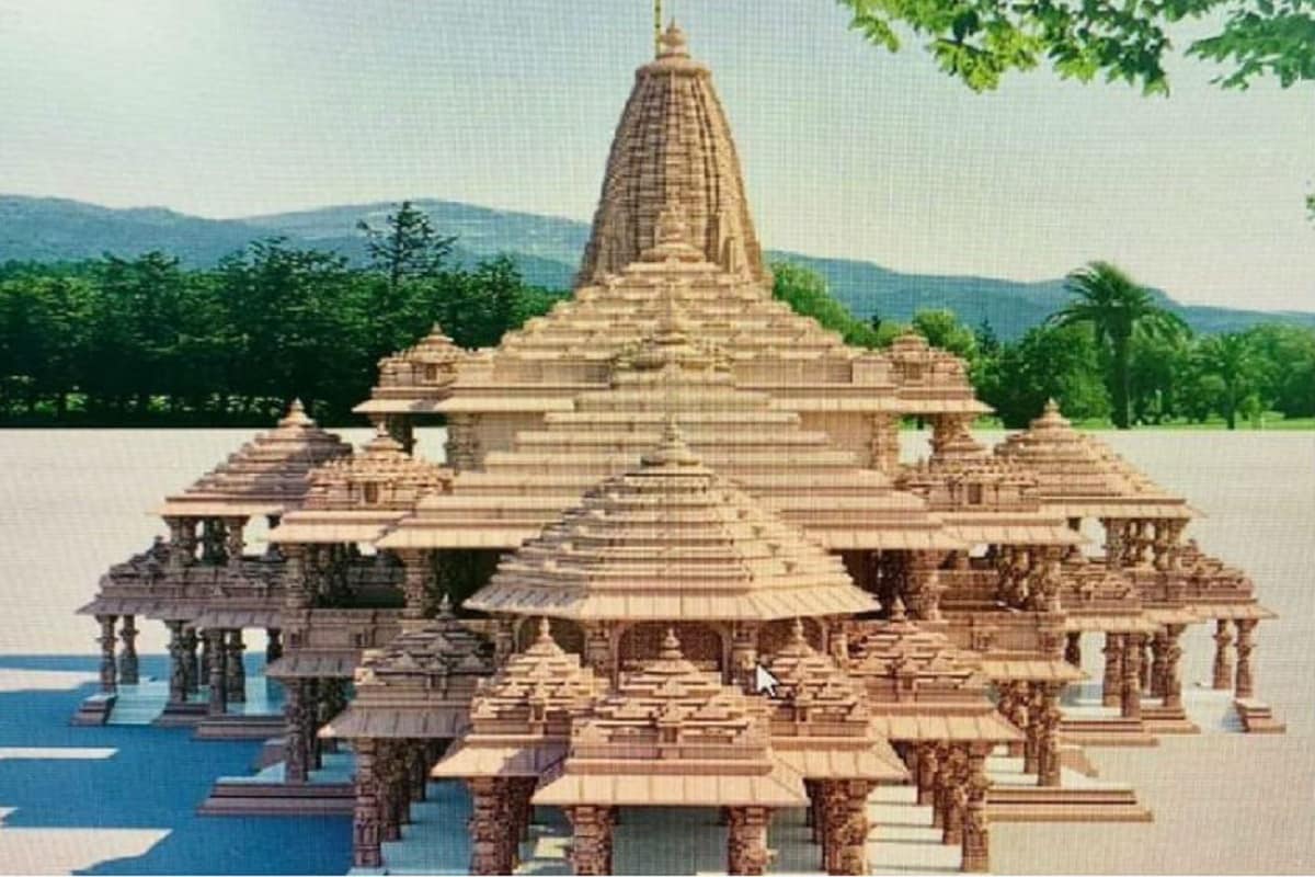 ચંપત રાયે કહ્યું કે મંદિર નિર્માણમાં કોઈ ઉતાવળ કરીશું નહીં, બધા કામ વ્યવસ્થિત અને પુરી તૈયારી સાથે થશે. હાલ કાટમાળ હટાવવામાં ઘણી સામગ્રી મળી છે જેને સંભાળીને રાખવામાં આવી રહી છે. પછી તેને સંગ્રહાલયમાં રાખવામાં આવશે. મંદિર માટે રામ જન્મભૂમિમાં 60 મીટર ઉંડાઇથી માટીના સેમ્પલ લેવામાં આવ્યા છે. અહીં લગાવનાર 1200 સ્તંભોની ઉપર બિલ્ડિંગની મોટાઇ માટે રિસર્સ ચાલું છે. ચંપત રાયે કહ્યું કે મંદિર નિર્માણમાં કોઈ ઉતાવળ કરીશું નહીં, બધા કામ વ્યવસ્થિત અને પુરી તૈયારી સાથે થશે. હાલ કાટમાળ હટાવવામાં ઘણી સામગ્રી મળી છે જેને સંભાળીને રાખવામાં આવી રહી છે. પછી તેને સંગ્રહાલયમાં રાખવામાં આવશે. મંદિર માટે રામ જન્મભૂમિમાં 60 મીટર ઉંડાઇથી માટીના સેમ્પલ લેવામાં આવ્યા છે. અહીં લગાવનાર 1200 સ્તંભોની ઉપર બિલ્ડિંગની મોટાઇ માટે રિસર્સ ચાલું છે.