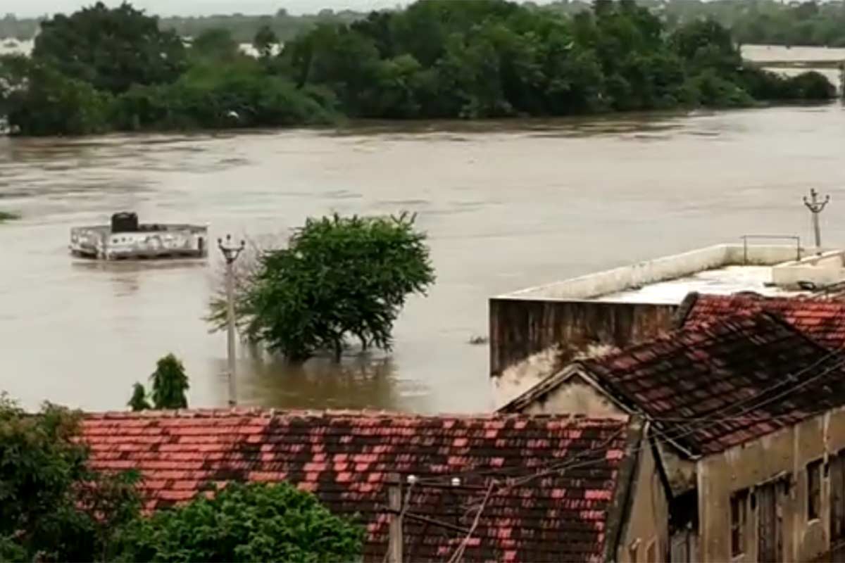 Devbhoomi Dwarka Jam Raval Village island once again as water