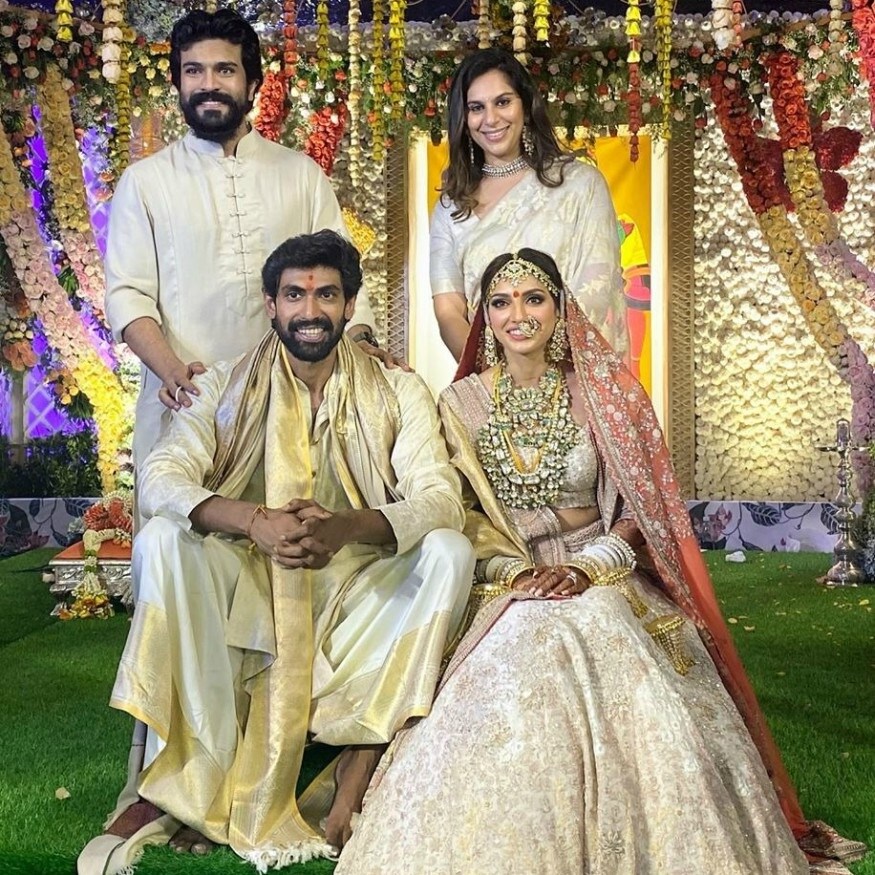રાણા અને મિહિકા રાણાનાં ખાસ મિત્ર અને એક્ટર રામચરણ અને તેની પત્ની ઉપાસનાની સાથે (PHOTO: INSTAGRAM) રાણા અને મિહિકા રાણાનાં ખાસ મિત્ર અને એક્ટર રામચરણ અને તેની પત્ની ઉપાસનાની સાથે (PHOTO: INSTAGRAM)