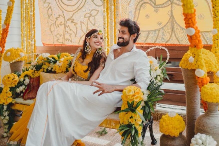 રાણા દગ્ગુબાતી અને મિહિકા બજાજની આ તમામ તસવીરો તેમનાં ઇન્સ્ટાગ્રામ પેજ પરથી લેવામાં આવી છે. (PHOTO: INSTAGRAM) રાણા દગ્ગુબાતી અને મિહિકા બજાજની આ તમામ તસવીરો તેમનાં ઇન્સ્ટાગ્રામ પેજ પરથી લેવામાં આવી છે. (PHOTO: INSTAGRAM)