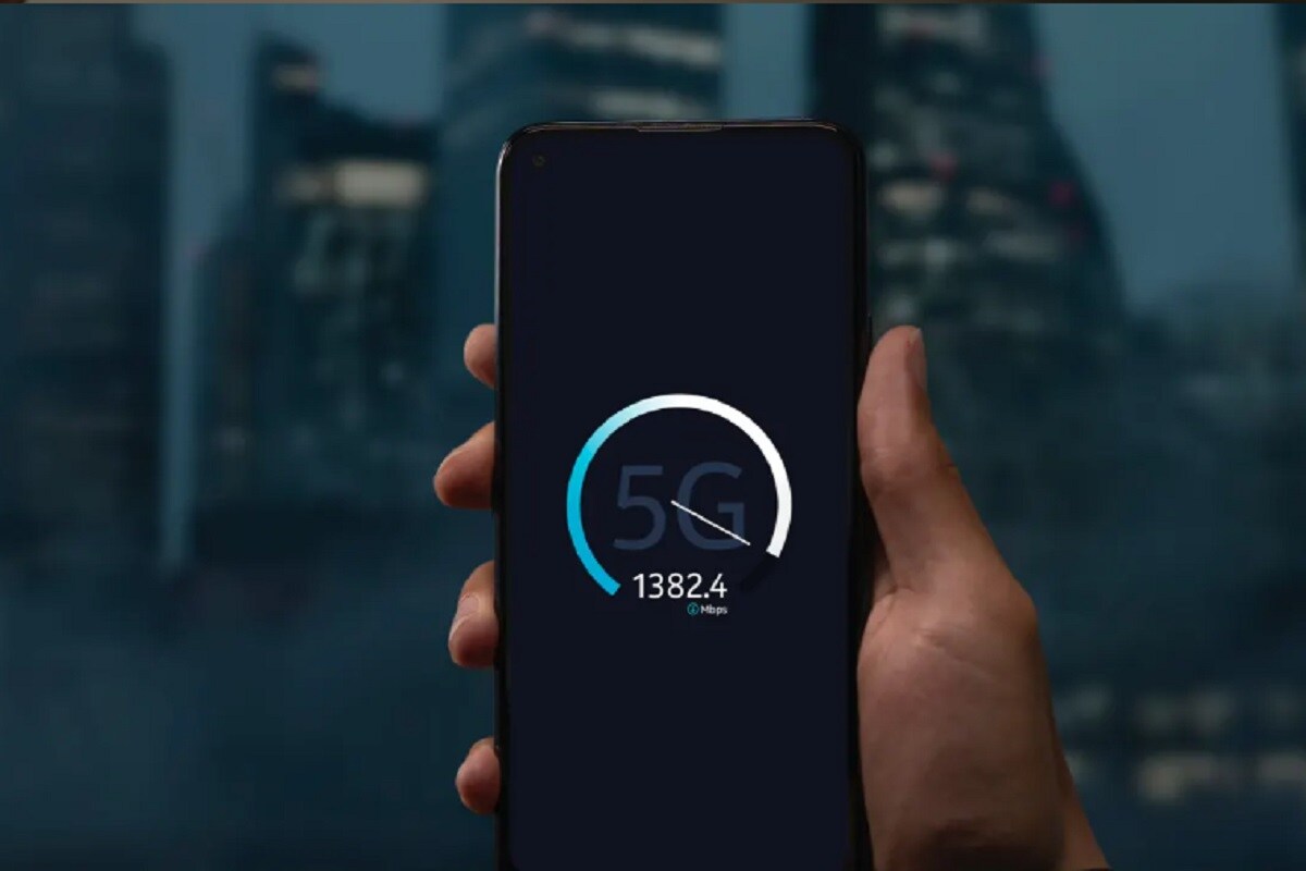 8+128 જીબી વેરિયંટની કિંમત 700 ડોલર છે. તેમાં 6.81 ઇંચ એલસીડી, સ્નેપડ્રેગન 76જી ચિપસેટ, 64 એમપી મેન કેમેરા, 4500 એમએએચ બેટરી અને 18વૉટ ફાસ્ટ ચાર્જિંગ જેવા ફિચર્સ છે. Nokia 3.4- નોકિયામાં 3.4 સ્નેપડ્રેગન 460 ચિપસેટ છે. આ એન્ડ્રોઇડ 10 પર રન કરે છે. તેનું ડિસ્પ્લે 6.39 ઇંચ એલસીડી છે. તેનો સેલ્ફી કેમેરા 8 મેગાપિક્સલ છે. (ફોટો-Nokia વેબસાઇટ) 8+128 જીબી વેરિયંટની કિંમત 700 ડોલર છે. તેમાં 6.81 ઇંચ એલસીડી, સ્નેપડ્રેગન 76જી ચિપસેટ, 64 એમપી મેન કેમેરા, 4500 એમએએચ બેટરી અને 18વૉટ ફાસ્ટ ચાર્જિંગ જેવા ફિચર્સ છે. Nokia 3.4- નોકિયામાં 3.4 સ્નેપડ્રેગન 460 ચિપસેટ છે. આ એન્ડ્રોઇડ 10 પર રન કરે છે. તેનું ડિસ્પ્લે 6.39 ઇંચ એલસીડી છે. તેનો સેલ્ફી કેમેરા 8 મેગાપિક્સલ છે. (ફોટો-Nokia વેબસાઇટ)