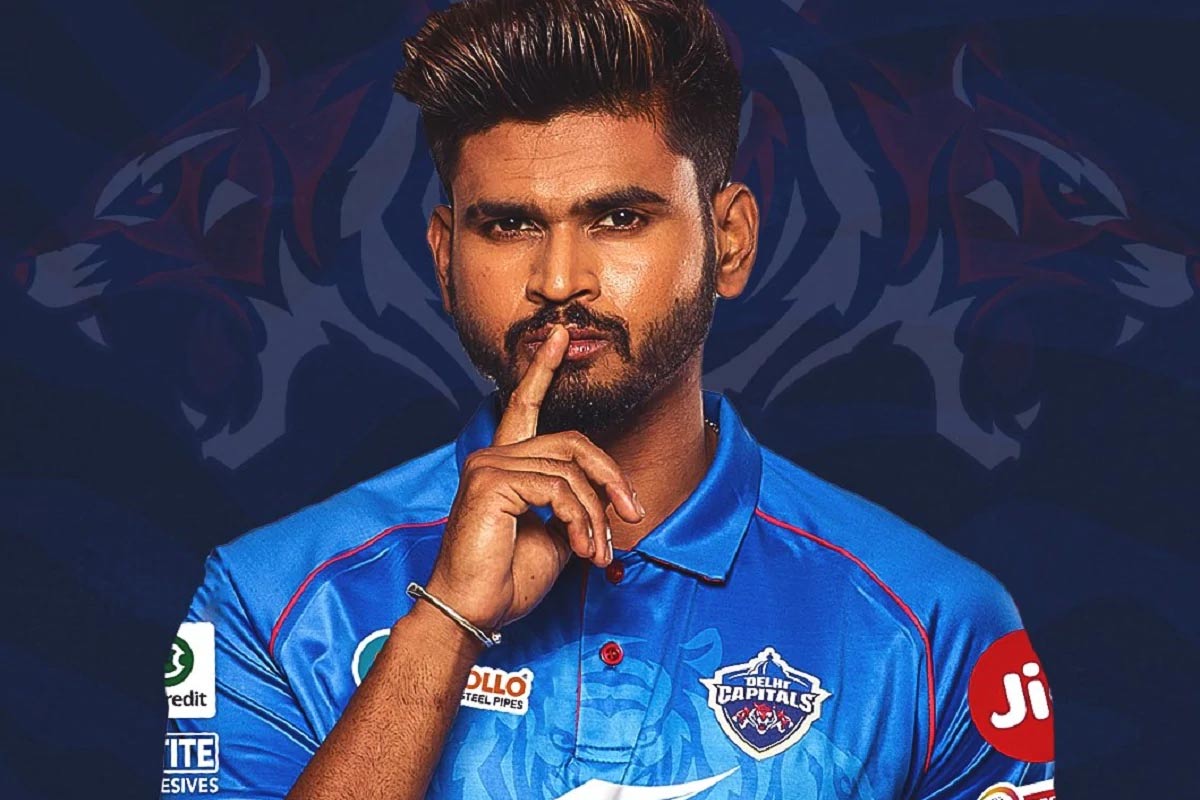 નવી દિલ્હીઃ આઇપીએલ (IPL 2020)નો જંગ ધીમેધીમે રંગ પકડતો જઈ રહ્યો છે. 29 સપ્ટેમ્બરે દિલ્હી કેપિટલ્સ (Delhi Capitals)ની ટીમને આઈપીએલ (IPL)ની આ સીઝનમાં પહેલીવાર હારનો સામનો કરવો પડ્યો. દિલ્હીને ડેવિડ વોર્નર (David Warner)ની સનરાઇઝર્સ હૈદરાબાદ (Sunrisers Hyderabad)એ મ્હાત આપી. દિલ્હી કેપિટલ્સે આ પહેલાની બંને મેચો જીતી હતી. (DC/TWITTER) નવી દિલ્હીઃ આઇપીએલ (IPL 2020)નો જંગ ધીમેધીમે રંગ પકડતો જઈ રહ્યો છે. 29 સપ્ટેમ્બરે દિલ્હી કેપિટલ્સ (Delhi Capitals)ની ટીમને આઈપીએલ (IPL)ની આ સીઝનમાં પહેલીવાર હારનો સામનો કરવો પડ્યો. દિલ્હીને ડેવિડ વોર્નર (David Warner)ની સનરાઇઝર્સ હૈદરાબાદ (Sunrisers Hyderabad)એ મ્હાત આપી. દિલ્હી કેપિટલ્સે આ પહેલાની બંને મેચો જીતી હતી. (DC/TWITTER)