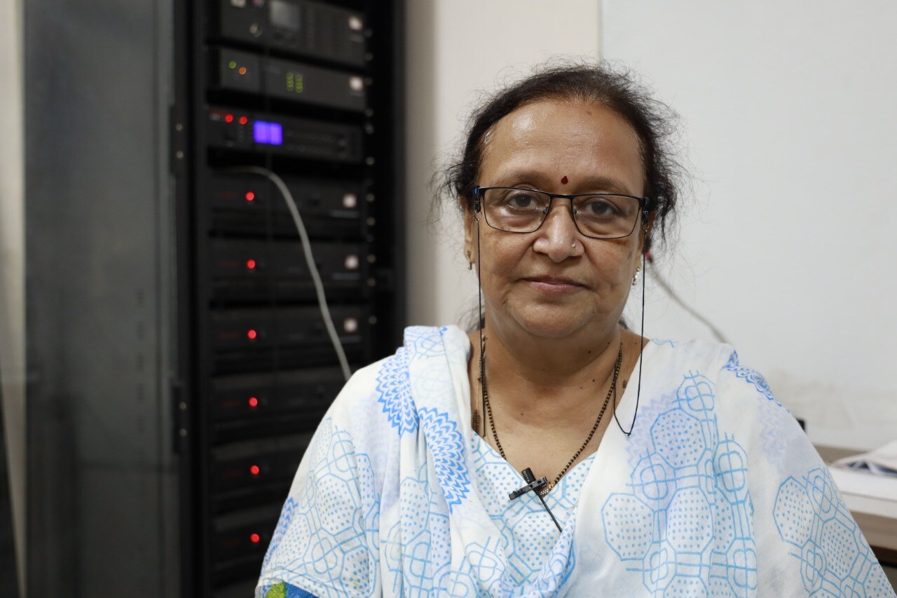 સવારે સિતારનું મ્યુઝિક સાંભળવાથી નવી ઉર્જાનો સંચાર થાય છે, સાંજના સમયે બેથી ત્રણ ઈન્સ્ટ્રુમેન્ટનું સંયુક્ત મ્યુઝીક સાંભળવાથી ઉદ્વેગ કે ચિંતા દુર થાય છે અને રાત્રે વાંસળીનું સંગીત સાંભળવાથી મન શાંત થાય છે અને દર્દીને ઉંધ સારી આવે છે. અમુક દર્દીઓ ખુબ સારો પ્રતિભાવ આપે છે. તેમ પી.ડી.યુ મેડીસીન ડિપર્ટમેન્ટમાં એસોસિયેટ પ્રોફેસર ડો. આરતી ત્રિવેદીએ જણાવ્યું હતું. સવારે સિતારનું મ્યુઝિક સાંભળવાથી નવી ઉર્જાનો સંચાર થાય છે, સાંજના સમયે બેથી ત્રણ ઈન્સ્ટ્રુમેન્ટનું સંયુક્ત મ્યુઝીક સાંભળવાથી ઉદ્વેગ કે ચિંતા દુર થાય છે અને રાત્રે વાંસળીનું સંગીત સાંભળવાથી મન શાંત થાય છે અને દર્દીને ઉંધ સારી આવે છે. અમુક દર્દીઓ ખુબ સારો પ્રતિભાવ આપે છે. તેમ પી.ડી.યુ મેડીસીન ડિપર્ટમેન્ટમાં એસોસિયેટ પ્રોફેસર ડો. આરતી ત્રિવેદીએ જણાવ્યું હતું.