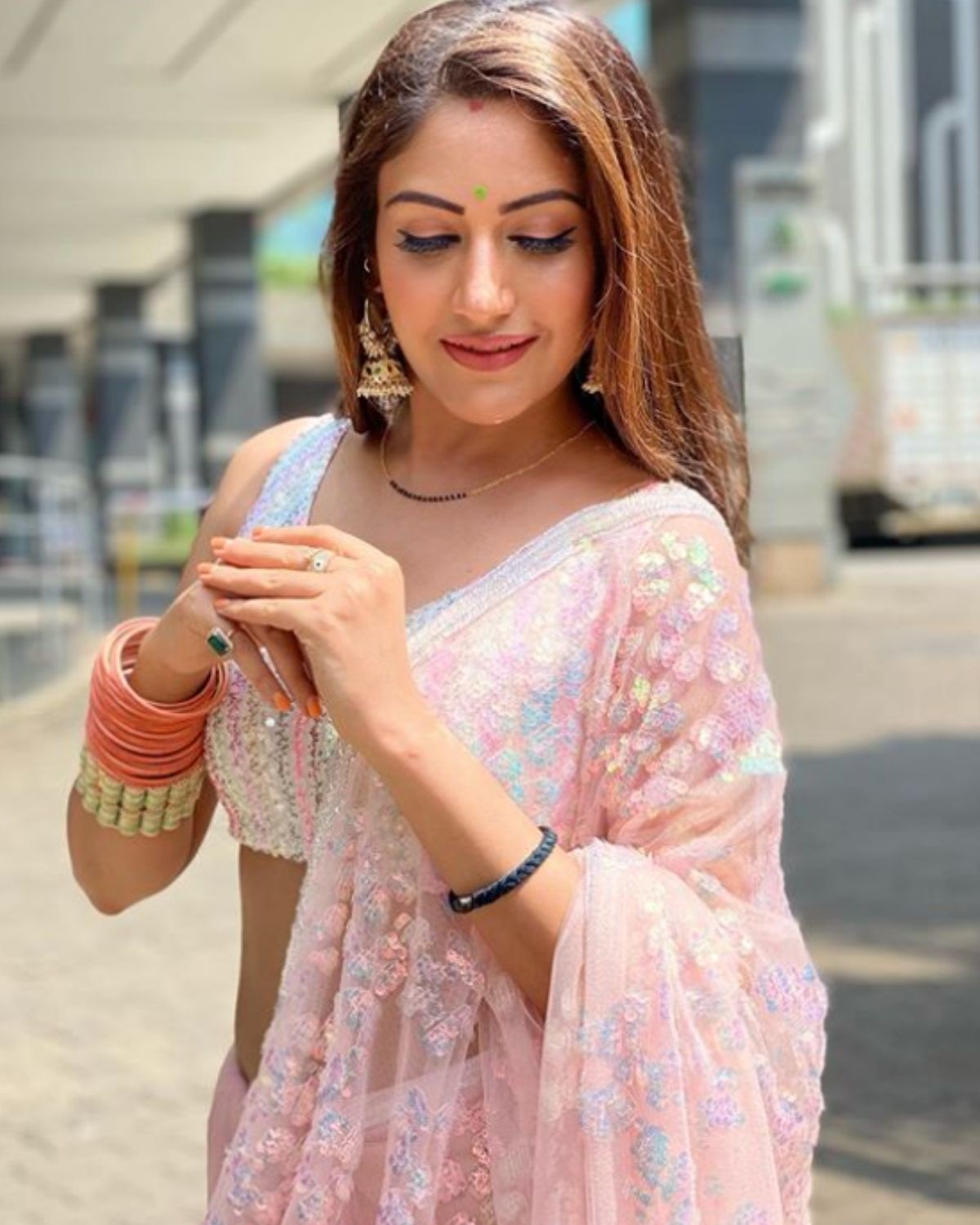 આ તસવીરોમાં એક્ટ્રેસની સુંદરતા અને ફિટનેસ જોઇને સૌ કોઇ તેનાં મનભરીને વખાણ કરી રહ્યું છે. (Photo Credit- @officialsurbhic/Instagram) આ તસવીરોમાં એક્ટ્રેસની સુંદરતા અને ફિટનેસ જોઇને સૌ કોઇ તેનાં મનભરીને વખાણ કરી રહ્યું છે. (Photo Credit- @officialsurbhic/Instagram)