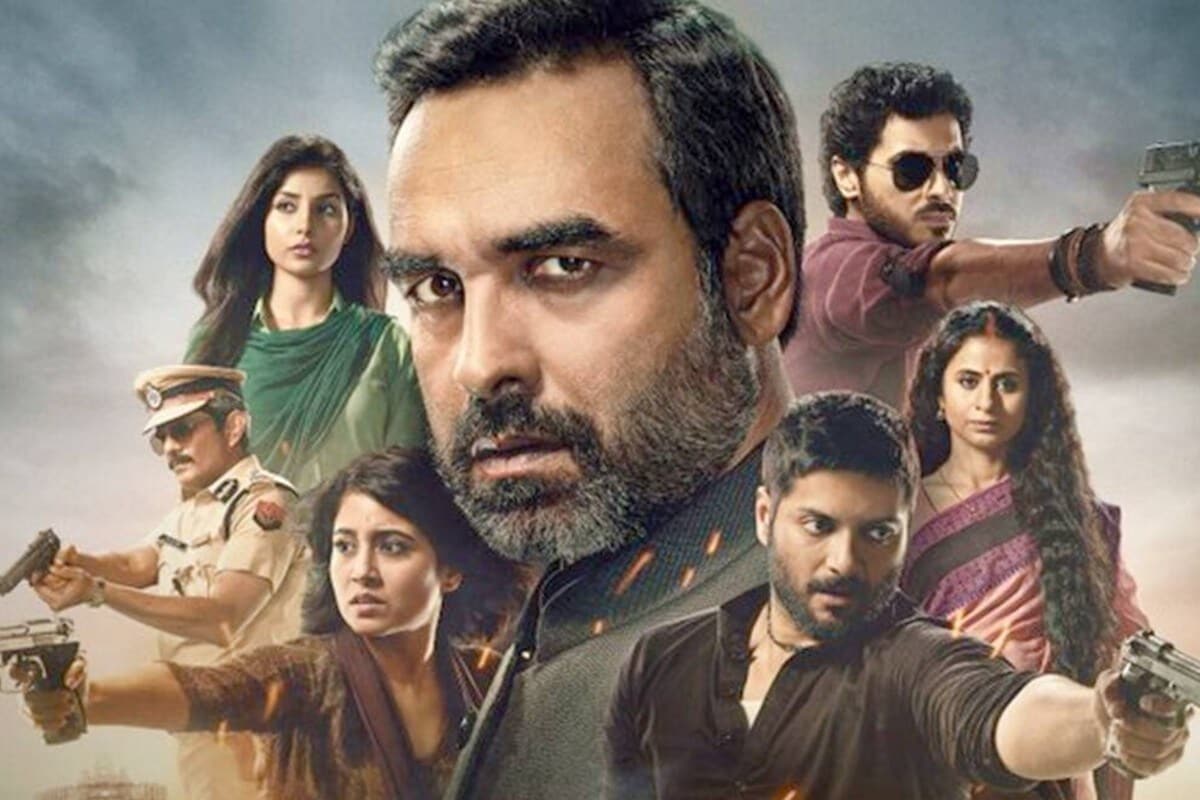 એમેઝોન પ્રાઇમ (Amazon Prime) વિડિયોની અદ્દભૂત વેબ સિરીઝમાંથી એક એવી, મિર્ઝાપુરની બીજી (Mirzapur 2) સીઝન 23 ઓક્ટોબરના રોજ રિલીઝ થઈ હતી. ફરી એકવાર આ આખી સીરીઝમાં તમામ કલાકારોએ આ તમામ 10 એપિસોડ જીવ રેડી દીધો છે. કાલિન ભૈયા, ગુડ્ડુ પંડિત, ગોલુ સહિતના બધા કલાકારોએ દમદાર એક્ટિંગ કરીને લોકોનું મન જીતી લીધું છે. ત્યારે પોતાના અભિનયથી લોકોના દિલ પર રાજ કરતા આ કલાકારોએ કેટલા કરોડની સંપત્તિ પર રાજ કરે છે તે જાણો. એમેઝોન પ્રાઇમ (Amazon Prime) વિડિયોની અદ્દભૂત વેબ સિરીઝમાંથી એક એવી, મિર્ઝાપુરની બીજી (Mirzapur 2) સીઝન 23 ઓક્ટોબરના રોજ રિલીઝ થઈ હતી. ફરી એકવાર આ આખી સીરીઝમાં તમામ કલાકારોએ આ તમામ 10 એપિસોડ જીવ રેડી દીધો છે. કાલિન ભૈયા, ગુડ્ડુ પંડિત, ગોલુ સહિતના બધા કલાકારોએ દમદાર એક્ટિંગ કરીને લોકોનું મન જીતી લીધું છે. ત્યારે પોતાના અભિનયથી લોકોના દિલ પર રાજ કરતા આ કલાકારોએ કેટલા કરોડની સંપત્તિ પર રાજ કરે છે તે જાણો.