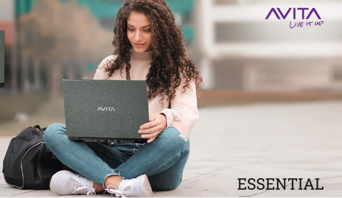 ભારતમાં ગ્રાહક Avita Essential લેપટોપ અધિકૃત રિટેલ સ્ટોર કે એમેઝોનનાં માધ્યમથી ખરીદી શકે છે. ગ્રેટ ઇન્ડિયન ફેસ્ટિવલ હેપ્પિનેસ અપગ્રેડ ડેઝ સેલમાં એમેઝોન પર આ લેપટોપ 14,990માં મળી રહ્યું છે. તેની આમ માર્કેટમાં વેલ્યૂ 17,990 રૂપિયા છે. આ ઉપરાંત લેપટોપ એમેઝોન પર ક્રેડિટ કાર્ડની સાથે નો કોસ્ટ EMI પર પણ મેળવી શકો છો. અને ગ્રાહકને બે વર્ષની ઓનસાઇટ વોરંટી પણ મળશે. ભારતમાં ગ્રાહક Avita Essential લેપટોપ અધિકૃત રિટેલ સ્ટોર કે એમેઝોનનાં માધ્યમથી ખરીદી શકે છે. ગ્રેટ ઇન્ડિયન ફેસ્ટિવલ હેપ્પિનેસ અપગ્રેડ ડેઝ સેલમાં એમેઝોન પર આ લેપટોપ 14,990માં મળી રહ્યું છે. તેની આમ માર્કેટમાં વેલ્યૂ 17,990 રૂપિયા છે. આ ઉપરાંત લેપટોપ એમેઝોન પર ક્રેડિટ કાર્ડની સાથે નો કોસ્ટ EMI પર પણ મેળવી શકો છો. અને ગ્રાહકને બે વર્ષની ઓનસાઇટ વોરંટી પણ મળશે.
