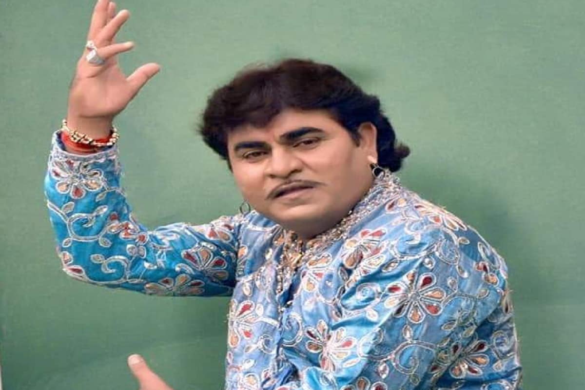 કિંજલ કારસરીયા, જામનગર : ગુજરાતી ફિલ્મોના મિલેનિયમ મેગાસ્ટાર, ઉમદા સંગીતકાર અને સવાયા રાજકારણી નરેશ કનોડિયાનું (Naresh Kanodia) આજે નિધન થયું છે. મોટાભાઇ મહેશ કનોડિયાનાં (Mahesh Kanodia) નિધનનાં બે દિવસ બાદ નાનાભાઇ નરેશ કનોડિયાનું પણ અવસાન થયું છે. જૂનિયર નરેશ કનોડિયા તરીકે પ્રખ્યાત કિશોર ડાભીએ News18 ગુજરાતી સાથે ખાસ વાત કરી હતી અને નરેશ કનોડિયા સાથેના સંસ્મરણો વાગોળ્યા હતા. કિંજલ કારસરીયા, જામનગર : ગુજરાતી ફિલ્મોના મિલેનિયમ મેગાસ્ટાર, ઉમદા સંગીતકાર અને સવાયા રાજકારણી નરેશ કનોડિયાનું (Naresh Kanodia) આજે નિધન થયું છે. મોટાભાઇ મહેશ કનોડિયાનાં (Mahesh Kanodia) નિધનનાં બે દિવસ બાદ નાનાભાઇ નરેશ કનોડિયાનું પણ અવસાન થયું છે. જૂનિયર નરેશ કનોડિયા તરીકે પ્રખ્યાત કિશોર ડાભીએ News18 ગુજરાતી સાથે ખાસ વાત કરી હતી અને નરેશ કનોડિયા સાથેના સંસ્મરણો વાગોળ્યા હતા.