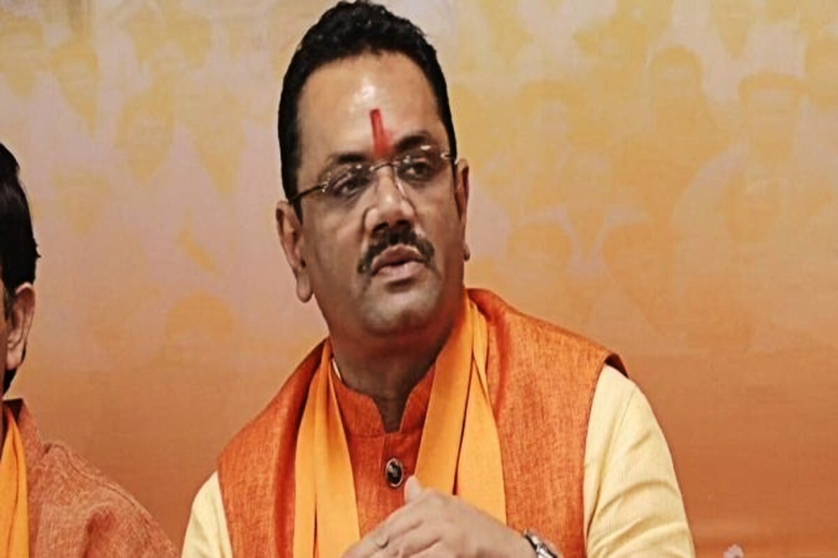 પેટાચૂંટણી : BJPના સ્ટાર પ્રચારકોની યાદી જાહેર, પૂર્વ પ્રદેશ પ્રમુખનું નામ ગાયબ
