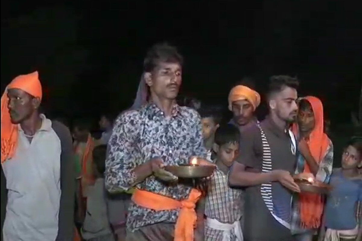 નવા અનાજ પર ભગતની બરકત ઉતારવામાં આવે છે. ભાયા ગામે ગામ ફરીને ડુંગર ઉપર જાય છે. ત્યાં માવલી હોય છે. આ માવલીના નજીક આખી રાત માયા નૃત્ય થાય છે. નવા અનાજ પર ભગતની બરકત ઉતારવામાં આવે છે. ભાયા ગામે ગામ ફરીને ડુંગર ઉપર જાય છે. ત્યાં માવલી હોય છે. આ માવલીના નજીક આખી રાત માયા નૃત્ય થાય છે.