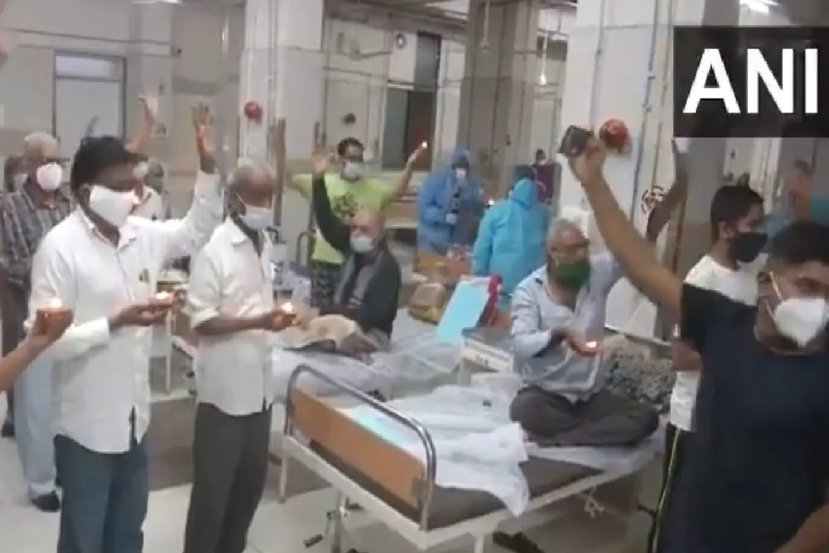 VIDEO: વડોદરાની સયાજીરાવ હૉસ્પિટલમાં ડૉક્ટરો અને કોરોના દર્દીઓની દિવાળી જોઈ દિલ ખુશ થઈ જશો