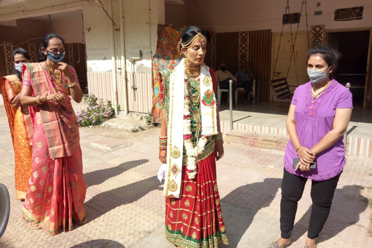 મળતી માહિતી પ્રમાણે બી.એડ.નો અભ્યાસ કરતી શાંતાબેન મકવાણા નામની પ્રજ્ઞાચક્ષુ કન્યા અને પ્રાથમિક શિક્ષક તરીકે ફરજ બજાવતા રમેશભાઈ ડાંગર નામનો યુવાન લગ્નગ્રંથિથી જોડાયા છે. મળતી માહિતી પ્રમાણે બી.એડ.નો અભ્યાસ કરતી શાંતાબેન મકવાણા નામની પ્રજ્ઞાચક્ષુ કન્યા અને પ્રાથમિક શિક્ષક તરીકે ફરજ બજાવતા રમેશભાઈ ડાંગર નામનો યુવાન લગ્નગ્રંથિથી જોડાયા છે.