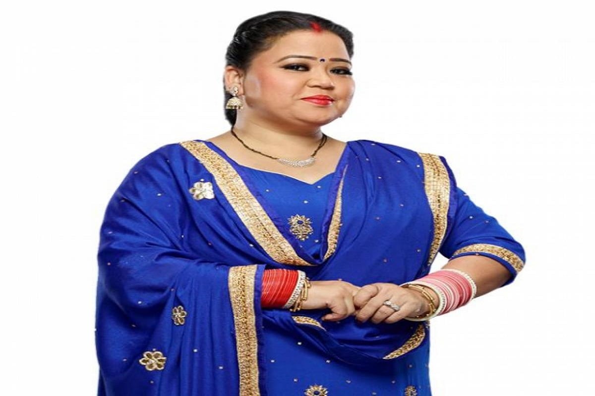 અમૃતસરનાં પંજાબમાં રહેનારી ભારતી અંગે ઘણાં લોકો નથી જાણતા કે, તે માત્ર 2 વર્ષની હતી જ્યારે તેનાં પિતા આ દુનીયા છોડીને ચાલ્યા ગયા. જ્યારે ભારતીનાં પિતાનું નિધન થયું ત્યારે તેની માતાને ત્રણ બાળકો હતાં. ભારતીની માતા એ એક ફેક્ટ્રીમાં કામ કરીને તેમનાં ત્રણેય બાળકોને પાળી પોશીને મોટા કર્યા અમૃતસરનાં પંજાબમાં રહેનારી ભારતી અંગે ઘણાં લોકો નથી જાણતા કે, તે માત્ર 2 વર્ષની હતી જ્યારે તેનાં પિતા આ દુનીયા છોડીને ચાલ્યા ગયા. જ્યારે ભારતીનાં પિતાનું નિધન થયું ત્યારે તેની માતાને ત્રણ બાળકો હતાં. ભારતીની માતા એ એક ફેક્ટ્રીમાં કામ કરીને તેમનાં ત્રણેય બાળકોને પાળી પોશીને મોટા કર્યા