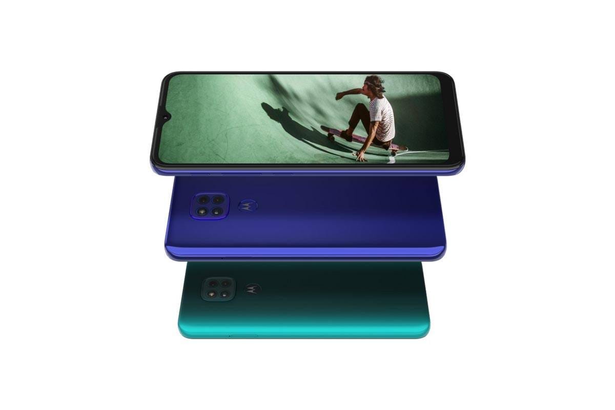 Motorola Moto G9- Moto G9ની કિંમત 10,499 રૂપિયા છે. આ ફોનમાં 6.50 ઇંચનો ડિસ્પ્લે છે. જેનું રિજોલ્યૂશન 720x1600 છે. આ ફોનમાં 2GHz octa core ક્વાલકોમ સ્નેપડ્રેગન પ્રોસેસર છે. મોટો જી 9માં 4GB રેમ આપવામાં આવી છે. આ સિવાય આ ફોનમાં 64GB સ્ટોરેજ છે. કેમેરાની વાત કરીએ તો આ ફોનમાં ટ્રિપલ રિયર કેમેરા સેટઅપ છે. તેમાં 48 મેગાપિક્સલ પ્રાઇમરી કેમેરા છે. આ સિવાય 8 મેગાપિક્સલ ફ્રંટ કેમેરા આપવામાં આવ્યો છે. કંપનીનો દાવો છે કે ઓછી લાઇટમાં પણ આ ફોનમાં ફોટો સારા આવે છે. Motorola Moto G9- Moto G9ની કિંમત 10,499 રૂપિયા છે. આ ફોનમાં 6.50 ઇંચનો ડિસ્પ્લે છે. જેનું રિજોલ્યૂશન 720x1600 છે. આ ફોનમાં 2GHz octa core ક્વાલકોમ સ્નેપડ્રેગન પ્રોસેસર છે. મોટો જી 9માં 4GB રેમ આપવામાં આવી છે. આ સિવાય આ ફોનમાં 64GB સ્ટોરેજ છે. કેમેરાની વાત કરીએ તો આ ફોનમાં ટ્રિપલ રિયર કેમેરા સેટઅપ છે. તેમાં 48 મેગાપિક્સલ પ્રાઇમરી કેમેરા છે. આ સિવાય 8 મેગાપિક્સલ ફ્રંટ કેમેરા આપવામાં આવ્યો છે. કંપનીનો દાવો છે કે ઓછી લાઇટમાં પણ આ ફોનમાં ફોટો સારા આવે છે.