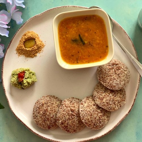 ત્વચા માટે પણ ઉત્તમઃ રાગી યુવાન ત્વચાની જાળવણી માટેનું કામ કરે છે. તેમાં રહેલા મુખ્ય એમિનો એસિડ રિંકલ્સ અને ફ્લેબી ઓછી કરે છે. ત્વચા માટે પણ ઉત્તમઃ રાગી યુવાન ત્વચાની જાળવણી માટેનું કામ કરે છે. તેમાં રહેલા મુખ્ય એમિનો એસિડ રિંકલ્સ અને ફ્લેબી ઓછી કરે છે.