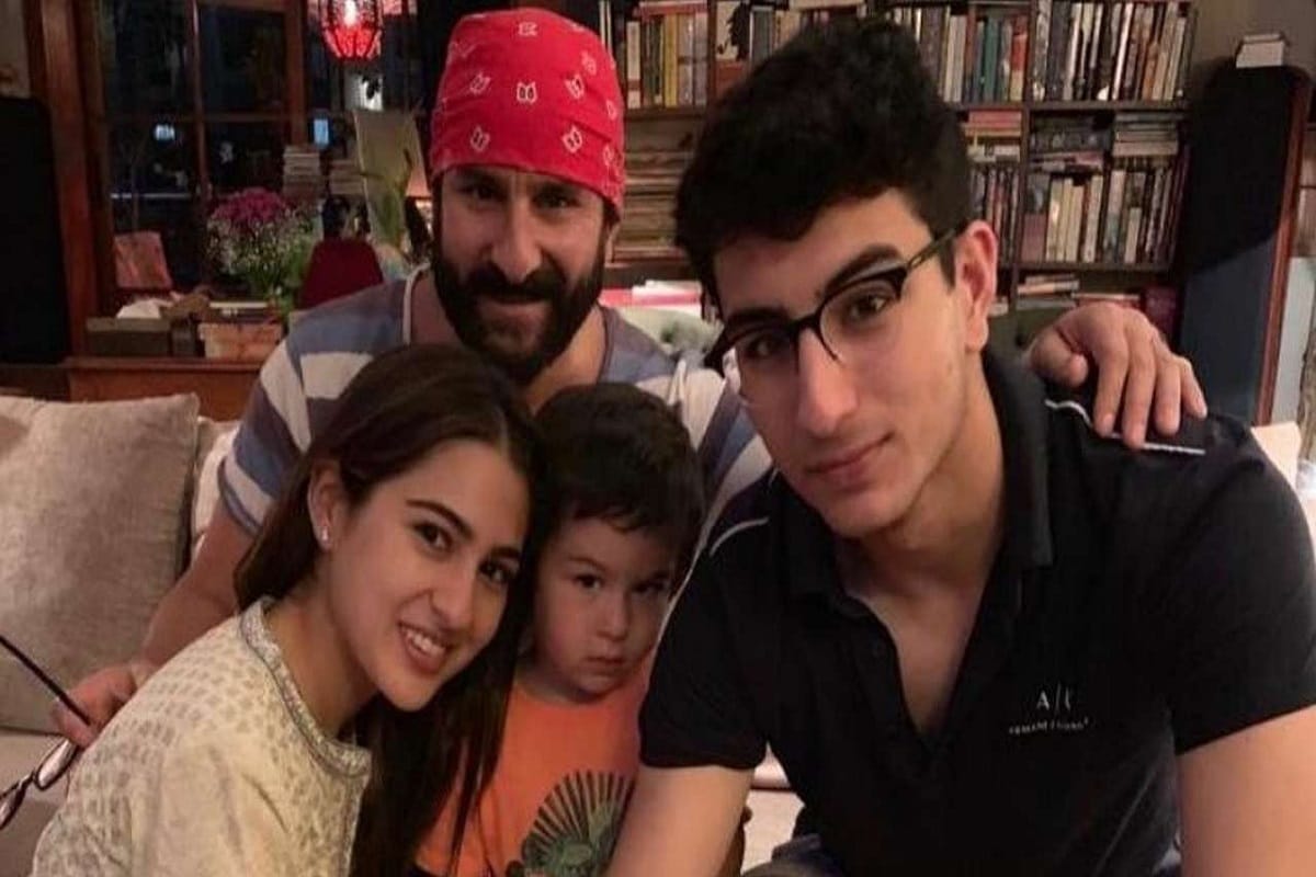 એન્ટરટેઇનમેન્ટ ડેસ્ક: સૈફ અલી ખાન (Saif Ali Khan) તેનાં બાળકોને ખુબજ પ્રેમ કરે છે. તે જલદી જ ચોથી વખત પિતા બનવાં જઇ રહ્યો છે. સોશિયલ મીડિયા પર સારા, ઇબ્રાહિમ અને તૈમૂર સાથેની તેની તસવીરો જણાવે છે કે તે કેટલો કેરિંગ પિતા છે. અને જ્યારે સમય મળે છે તે તેનાં બાળકો સાથે સમય વિતાવે છે. હાલમાં તે દીકરા તૈમૂર અલી ખાન અને પત્ની કરીના કપૂર ખાનની સાથે ફિલ્મ ભૂત પોલીસનું શેડ્યૂલ પૂર્ણ કરી રજાઓ મનાવી રહ્યો છે. સૈફ અલી ખાનને હમેશાં બાળકોનાં બોલિવૂડ ડેબ્યૂ અંગે સવાલ કરવામાં આવે છે. સારાની બોલિવૂડમાં એન્ટ્રી થઇ ગઇ છે. હવે ઇબ્રાહિમ અલી ખાન (Ibrahim Ali Khan)નાં ડેબ્યૂ અંગે સૈફે ચુપ્પી તોડી છે. એન્ટરટેઇનમેન્ટ ડેસ્ક: સૈફ અલી ખાન (Saif Ali Khan) તેનાં બાળકોને ખુબજ પ્રેમ કરે છે. તે જલદી જ ચોથી વખત પિતા બનવાં જઇ રહ્યો છે. સોશિયલ મીડિયા પર સારા, ઇબ્રાહિમ અને તૈમૂર સાથેની તેની તસવીરો જણાવે છે કે તે કેટલો કેરિંગ પિતા છે. અને જ્યારે સમય મળે છે તે તેનાં બાળકો સાથે સમય વિતાવે છે. હાલમાં તે દીકરા તૈમૂર અલી ખાન અને પત્ની કરીના કપૂર ખાનની સાથે ફિલ્મ ભૂત પોલીસનું શેડ્યૂલ પૂર્ણ કરી રજાઓ મનાવી રહ્યો છે. સૈફ અલી ખાનને હમેશાં બાળકોનાં બોલિવૂડ ડેબ્યૂ અંગે સવાલ કરવામાં આવે છે. સારાની બોલિવૂડમાં એન્ટ્રી થઇ ગઇ છે. હવે ઇબ્રાહિમ અલી ખાન (Ibrahim Ali Khan)નાં ડેબ્યૂ અંગે સૈફે ચુપ્પી તોડી છે.