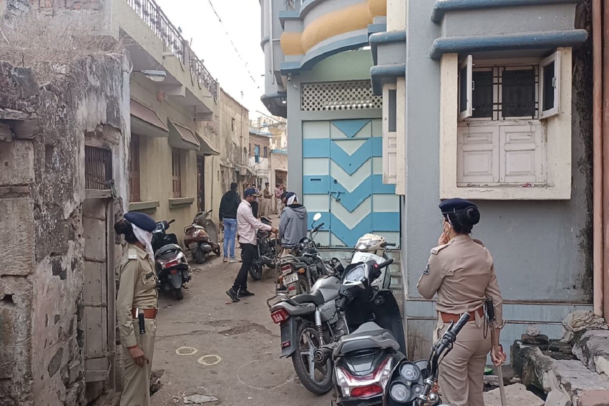 મોરબી : શેરીમાં બાઇક ચલાવવા અંગે માથાકૂટ થતા ખેલાયો ખૂની ખેલ, બે યુવાનોના મોત