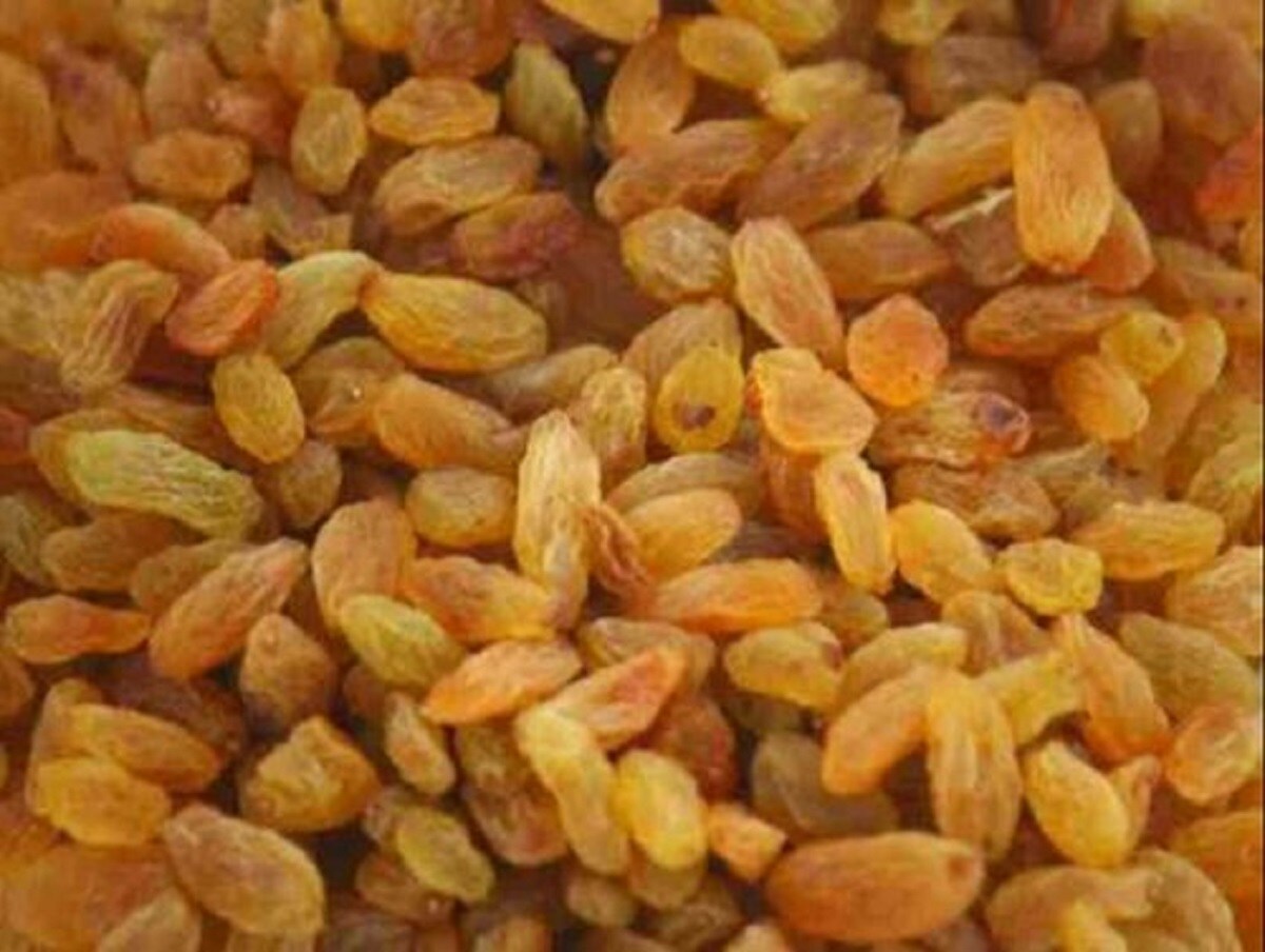 તમારા શરીરમાં લોહીનો અભાવ ન થવા દો- આહારમાં વધુ આયર્ન સમૃદ્ધ વસ્તુઓ જેમ કે ડ્રાયફ્રૂટ, કિસમિસ, પાલક વગેરે લો. આનાથી શરીરમાં લોહીનો અભાવ નહીં થાય અને તમે પણ આ સમસ્યાથી બચી શકશો. તમારા શરીરમાં લોહીનો અભાવ ન થવા દો- આહારમાં વધુ આયર્ન સમૃદ્ધ વસ્તુઓ જેમ કે ડ્રાયફ્રૂટ, કિસમિસ, પાલક વગેરે લો. આનાથી શરીરમાં લોહીનો અભાવ નહીં થાય અને તમે પણ આ સમસ્યાથી બચી શકશો.