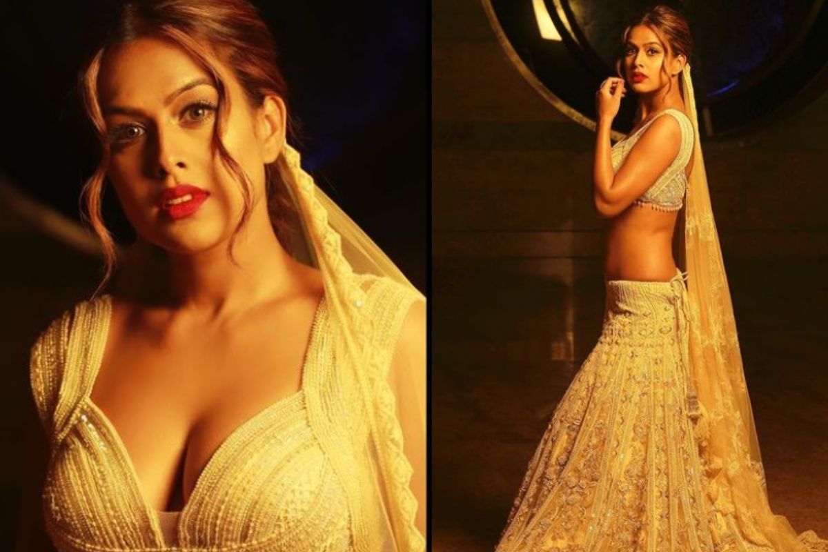 ટીવીની નાગિન નિયા શર્મા (Nia Sharma) સોશિયલ મીડિયા (Social Media) પર ઘણી જ એક્ટિવ રહે છે. તે તેની તસવીરોને કારણે લાઇમલાઇટમાં રહે છે. તેની દિલકશ અદાઓથી નિયા હાલમાં સોશિયલ મીડિયા પર છવાયેલી છે. બિકિની નહીં પણ નિયાએ લહેંગો પહેરીને ફોટોશૂટ કરાવ્યું છે જેની તસવીરો વાયરલ થઇ રહી છે. (PHOTOS:@niasharma90/Instagram) ટીવીની નાગિન નિયા શર્મા (Nia Sharma) સોશિયલ મીડિયા (Social Media) પર ઘણી જ એક્ટિવ રહે છે. તે તેની તસવીરોને કારણે લાઇમલાઇટમાં રહે છે. તેની દિલકશ અદાઓથી નિયા હાલમાં સોશિયલ મીડિયા પર છવાયેલી છે. બિકિની નહીં પણ નિયાએ લહેંગો પહેરીને ફોટોશૂટ કરાવ્યું છે જેની તસવીરો વાયરલ થઇ રહી છે. (PHOTOS:@niasharma90/Instagram)