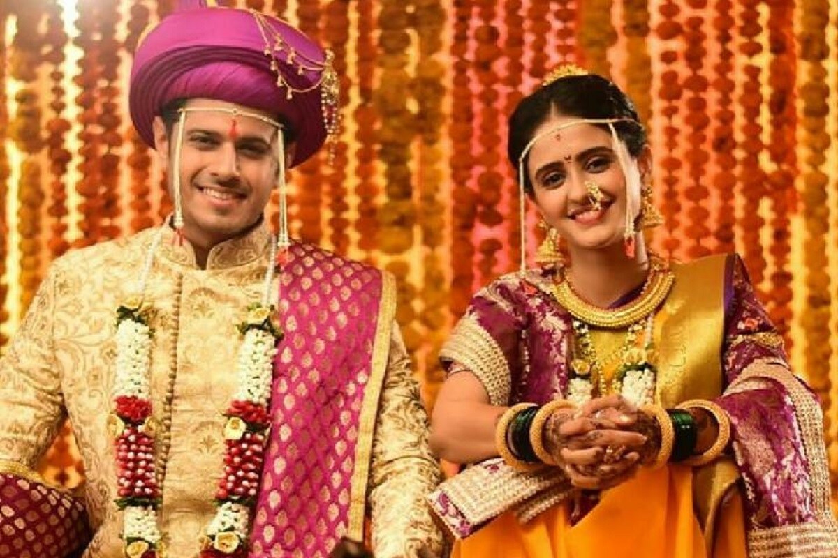 આ લિસ્ટમાં ત્રીજા નંબર પર છે નીલ ભટ્ટનો ટીવી શો 'ગુમ હૈ કિસી કે પ્યાર મે..' શોમાં વિક્રમ, પાંખી અને સાઇનું લવ ટ્રાંઇગલ દર્શકોનો પસંદ આવી રહ્યું છે. આ અઠવાડિયે શોએ 2.8 મિલિયન ઇમ્પ્રેશન હાંસેલ કર્યા છે. આ લિસ્ટમાં ત્રીજા નંબર પર છે નીલ ભટ્ટનો ટીવી શો 'ગુમ હૈ કિસી કે પ્યાર મે..' શોમાં વિક્રમ, પાંખી અને સાઇનું લવ ટ્રાંઇગલ દર્શકોનો પસંદ આવી રહ્યું છે. આ અઠવાડિયે શોએ 2.8 મિલિયન ઇમ્પ્રેશન હાંસેલ કર્યા છે.