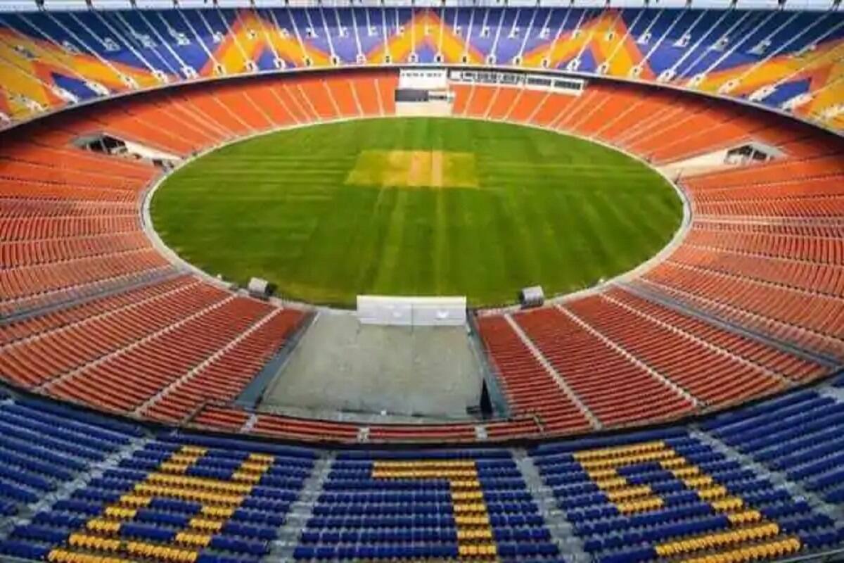  સ્ટેડિયમ બહાર પ્રેક્ષકો મેચ જોવા આવેલા હતા જેઓ ક્રિકેટરને જોવાને બદલે રામ બાબુને જોવા ઉમટી પડ્યા હતા. હાથમાં તિરંગા સાથે આવેલા રામ બાબુ સાથે લોકોએ સેલ્ફી પણ ખેંચાવી હતી.