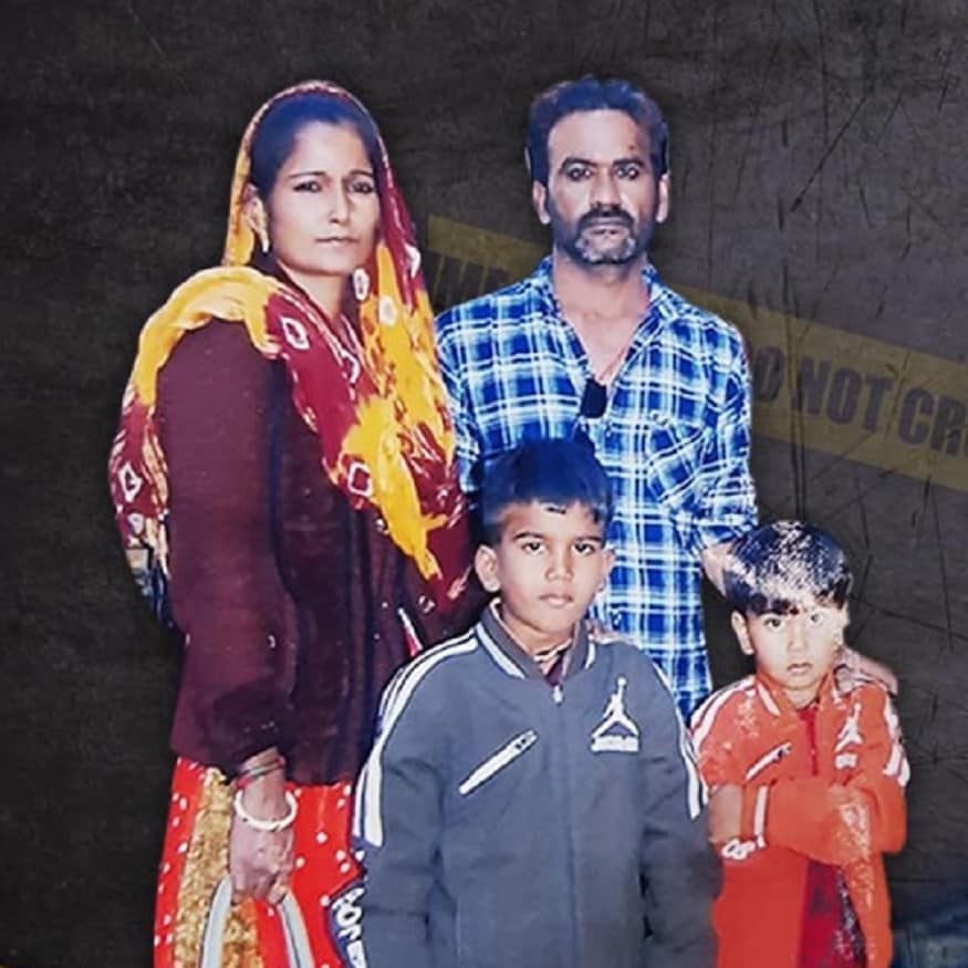 અમારા ઘરે પ્રસંગ હતો સંઘમાં અમારી બહેન હાજરી આપવા આવતી હતી. તેની જાણ અમારા બનેવી સલીમ અજમેરીને થઈ જતા તે અધવચ્ચેથી જ અમારી બહેન ને ઘરે પરત લઇ ગયા હતા. જેના કારણે અમારા વચ્ચે માથાકુટ થઇ હતી. ત્યારે હાલ પોલીસ દ્વારા છરી કુહાડી તલવાર તેમજ લોખંડના પાઇપ સહિતનો મુદ્દામાલ કબજે કરવામાં આવ્યો છે. ઉલ્લેખનીય છે કે બે દિવસ પૂર્વે ન્યુઝ 18 ગુજરાતી સાથેની વાતચીતમાં મૃતકની પત્ની મીરાં અજમેરીએ જણાવ્યું હતું કે, મારા પ્રથમ લગ્ન અન્ય વ્યક્તિ સાથે થયા હતા. ત્યારે મારા બીજા લગ્ન સલીમ અજમેરી સાથે થયા હતા. લગ્ન બાદ પણ સલીમ મારા ચરિત્ર અંગે શંકા કરતો હતો. મારા પતિને એવી શંકા હતી કે હું જ્યારે જ્યારે મારા માવતરે જાઉં છું ત્યારે જેની સાથે મારા પ્રથમ લગ્ન થયા હતા તે વ્યક્તિને મળું છું. જેના કારણે મારો પતિ મને મારા માવતરના ઘરે પ્રસંગ અનુસાર પણ જવા દેતો ન હતો. અમારા ઘરે પ્રસંગ હતો સંઘમાં અમારી બહેન હાજરી આપવા આવતી હતી. તેની જાણ અમારા બનેવી સલીમ અજમેરીને થઈ જતા તે અધવચ્ચેથી જ અમારી બહેન ને ઘરે પરત લઇ ગયા હતા. જેના કારણે અમારા વચ્ચે માથાકુટ થઇ હતી. ત્યારે હાલ પોલીસ દ્વારા છરી કુહાડી તલવાર તેમજ લોખંડના પાઇપ સહિતનો મુદ્દામાલ કબજે કરવામાં આવ્યો છે. ઉલ્લેખનીય છે કે બે દિવસ પૂર્વે ન્યુઝ 18 ગુજરાતી સાથેની વાતચીતમાં મૃતકની પત્ની મીરાં અજમેરીએ જણાવ્યું હતું કે, મારા પ્રથમ લગ્ન અન્ય વ્યક્તિ સાથે થયા હતા. ત્યારે મારા બીજા લગ્ન સલીમ અજમેરી સાથે થયા હતા. લગ્ન બાદ પણ સલીમ મારા ચરિત્ર અંગે શંકા કરતો હતો. મારા પતિને એવી શંકા હતી કે હું જ્યારે જ્યારે મારા માવતરે જાઉં છું ત્યારે જેની સાથે મારા પ્રથમ લગ્ન થયા હતા તે વ્યક્તિને મળું છું. જેના કારણે મારો પતિ મને મારા માવતરના ઘરે પ્રસંગ અનુસાર પણ જવા દેતો ન હતો.
