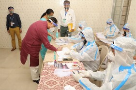 મનપા ચૂંટણી: અમદાવાદમાં સૌથી ઓછું 42.51% મતદાન, જામનગરમાં સૌથી વધારે 53.64% મતદાન