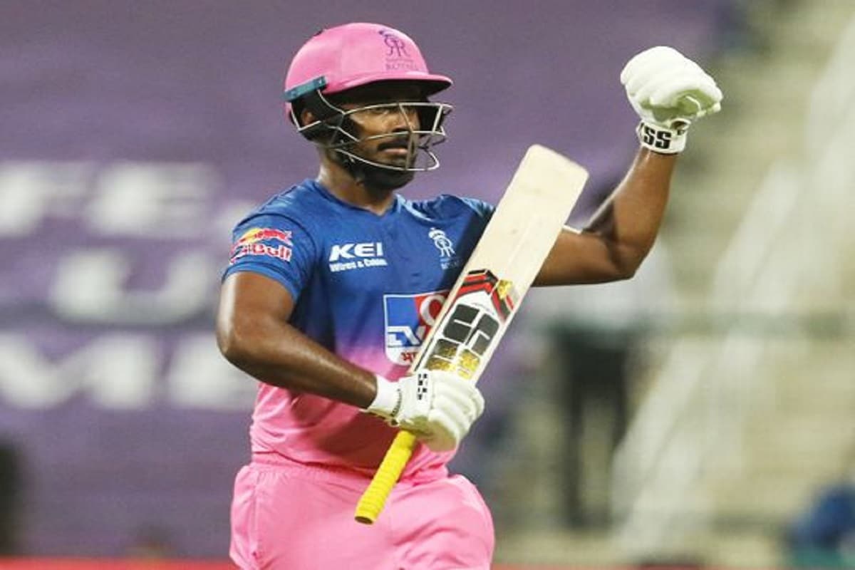 IPL auctions 2021માં રાજસ્થાન રોયલ્સે તેના સ્ટાર પ્લેયર અને ઓસ્ટ્રેલિયાના સ્ટાર કેપ્ટન સ્ટીવ સ્મિથને રીલીઝ કરી દીધો છે. જ્યારે સંજૂ સેમસનને રાજસ્થાનનો નવો કેપ્ટન બનાવ્યો છે. સાથે જ શ્રીલંકાના પૂર્વ કેપ્ટન કુમાર સંગાકારની ટીમના ડાયરેક્ટર તરીકે નિમણૂક કરવામાં આવી છે. રાજસ્થાને 17 ખેલાડીઓને રિટેન કર્યા છે. રિટેન કરેલા ખેલાડીઓમાંથી બેન સ્ટોક્સ, જોસ બટલર અને જોફ્રા આર્ચર એમ 3 જ વિદેશી ખેલાડીઓનો સામાવેશ થાય છે. IPL auctions 2021માં રાજસ્થાન રોયલ્સે તેના સ્ટાર પ્લેયર અને ઓસ્ટ્રેલિયાના સ્ટાર કેપ્ટન સ્ટીવ સ્મિથને રીલીઝ કરી દીધો છે. જ્યારે સંજૂ સેમસનને રાજસ્થાનનો નવો કેપ્ટન બનાવ્યો છે. સાથે જ શ્રીલંકાના પૂર્વ કેપ્ટન કુમાર સંગાકારની ટીમના ડાયરેક્ટર તરીકે નિમણૂક કરવામાં આવી છે. રાજસ્થાને 17 ખેલાડીઓને રિટેન કર્યા છે. રિટેન કરેલા ખેલાડીઓમાંથી બેન સ્ટોક્સ, જોસ બટલર અને જોફ્રા આર્ચર એમ 3 જ વિદેશી ખેલાડીઓનો સામાવેશ થાય છે.