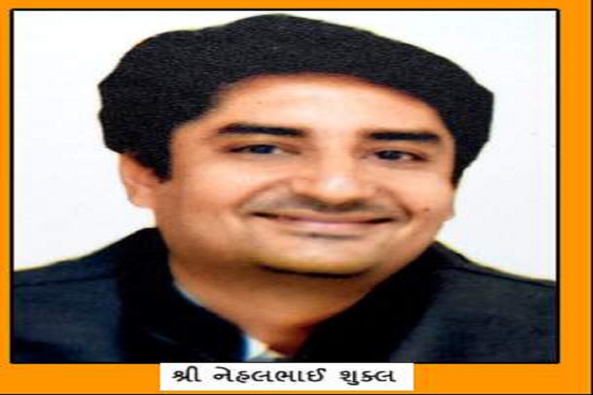 ત્યારે ડેપ્યુટી મેયર પદ માટે તેના નામ ઉપર પણ મહોર લાગી શકે છે. ઉપરાંત લોહાણા જ્ઞાતિના પ્રતિનિધિ અને અગાઉ આરોગ્ય સમિતિના ચેરમેન રહી ચૂકેલા વોર્ડ નંબર 2નાં મનીષ રાડીયાનું નામ પણ ડેપ્યુટી મેયર પદ માટે ચર્ચામાં છે.બીજીતરફ સ્ટેન્ડિંગ કમિટીનાં ચેરમેનની મહત્વની ખુરશી માટે પણ અનેક નામો ચર્ચામાં ચાલી રહ્યા છે. આ વખતે ભાજપના અનેક નવા ઉમેદવારો કોર્પોરેટર બન્યા છે. ત્યારે ડેપ્યુટી મેયર પદ માટે તેના નામ ઉપર પણ મહોર લાગી શકે છે. ઉપરાંત લોહાણા જ્ઞાતિના પ્રતિનિધિ અને અગાઉ આરોગ્ય સમિતિના ચેરમેન રહી ચૂકેલા વોર્ડ નંબર 2નાં મનીષ રાડીયાનું નામ પણ ડેપ્યુટી મેયર પદ માટે ચર્ચામાં છે.બીજીતરફ સ્ટેન્ડિંગ કમિટીનાં ચેરમેનની મહત્વની ખુરશી માટે પણ અનેક નામો ચર્ચામાં ચાલી રહ્યા છે. આ વખતે ભાજપના અનેક નવા ઉમેદવારો કોર્પોરેટર બન્યા છે.